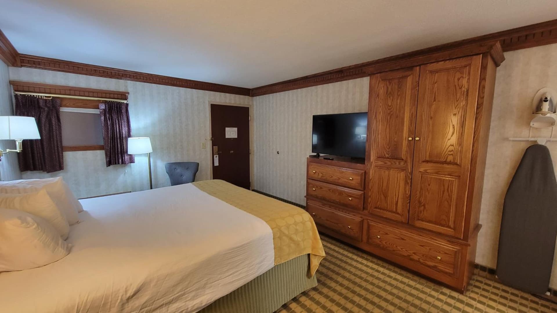 Ramada by Wyndham Saginaw Hotel & Suites gallery photo in Saginaw, MI — image 34