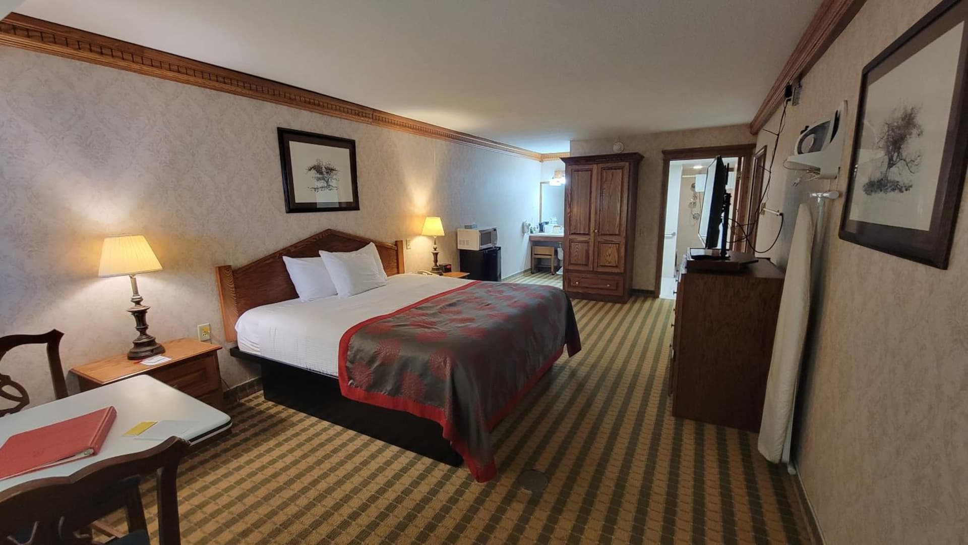 Ramada by Wyndham Saginaw Hotel & Suites gallery photo in Saginaw, MI — image 49