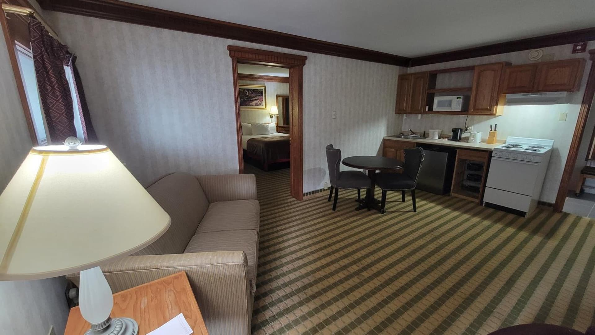 Ramada by Wyndham Saginaw Hotel & Suites gallery photo in Saginaw, MI — image 25