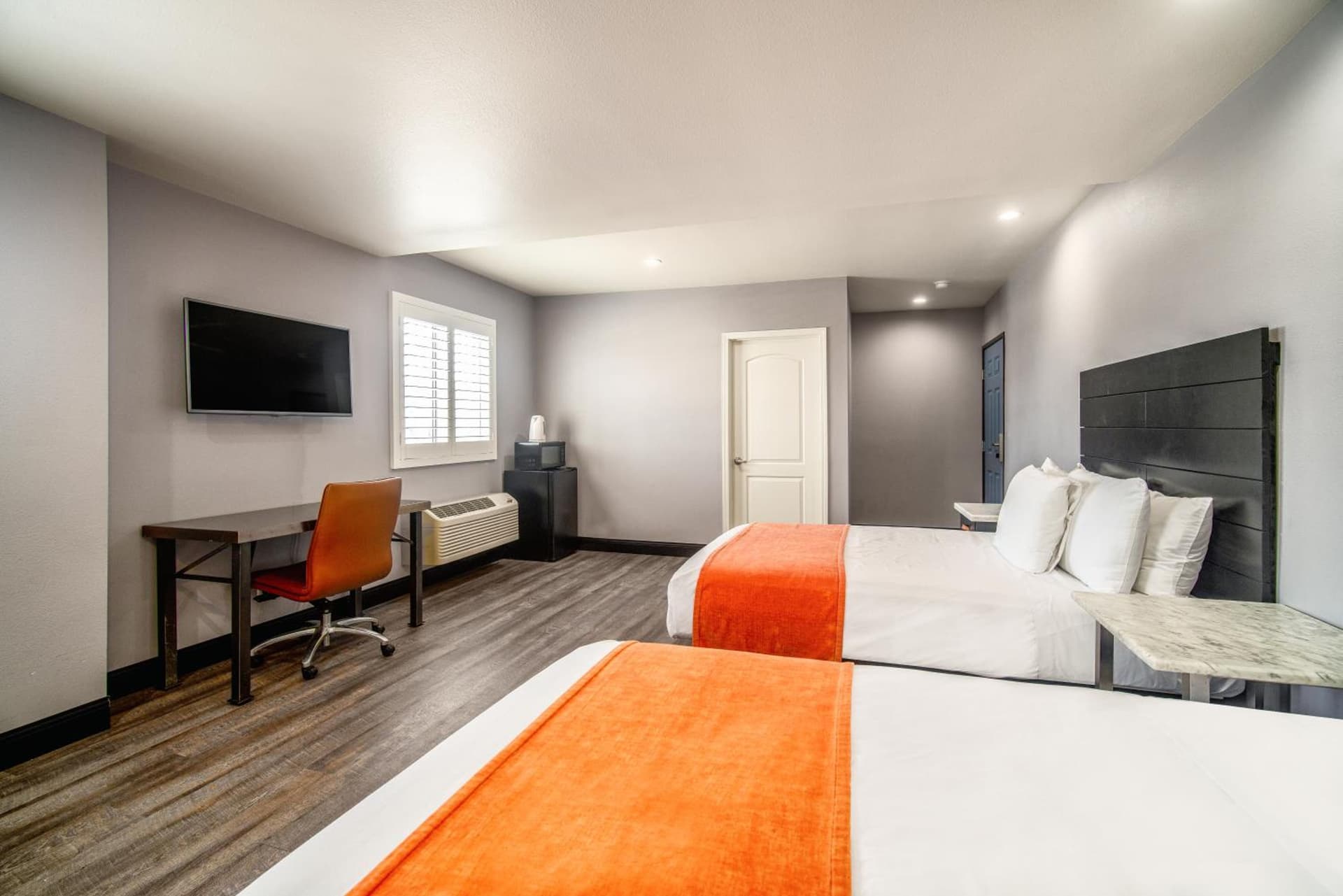 LYFE INN & SUITES by AGA - LAX Airport gallery photo in Inglewood, CA — image 4