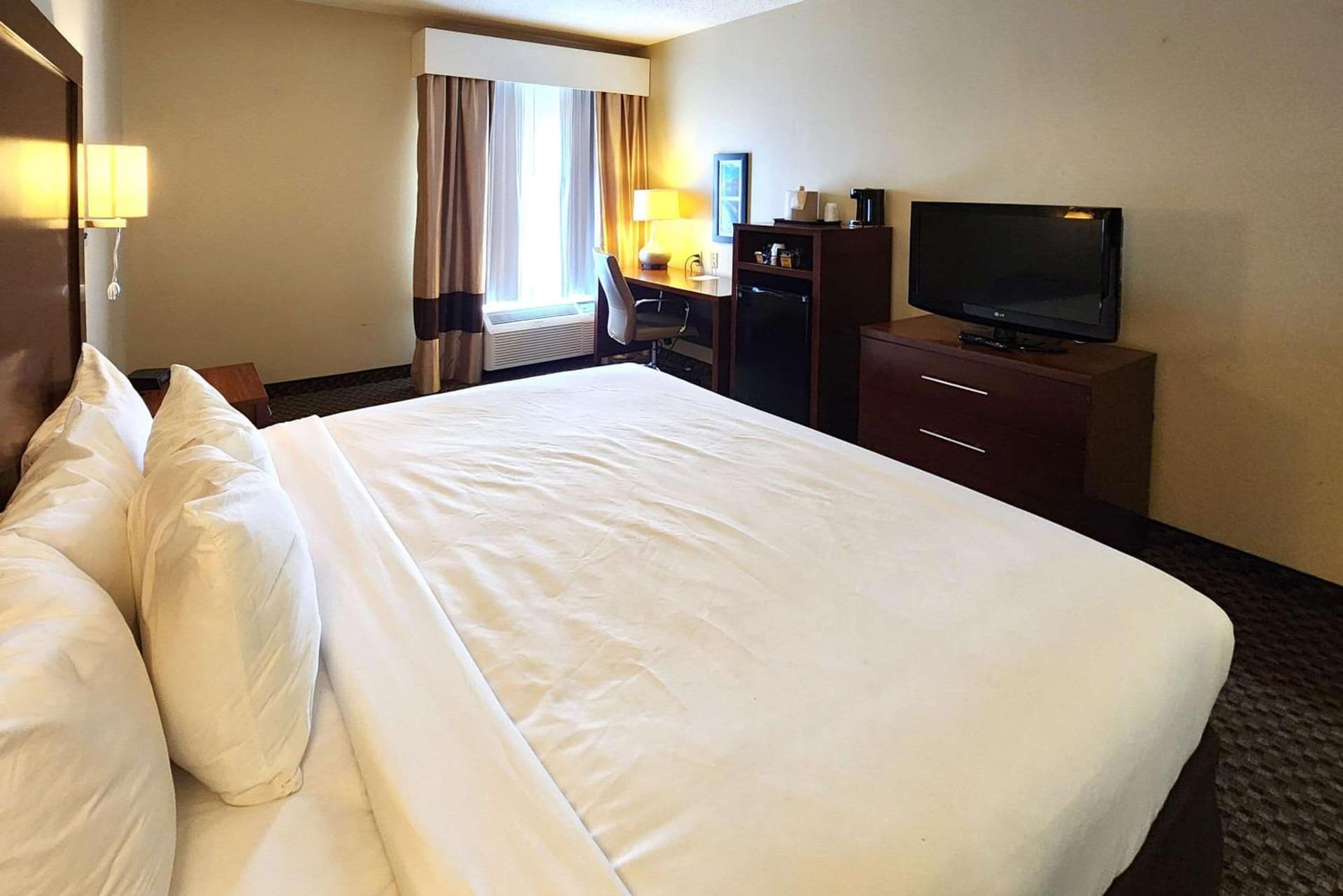 Comfort Inn & Suites Mount Pocono gallery photo in Mount Pocono, PA — image 33