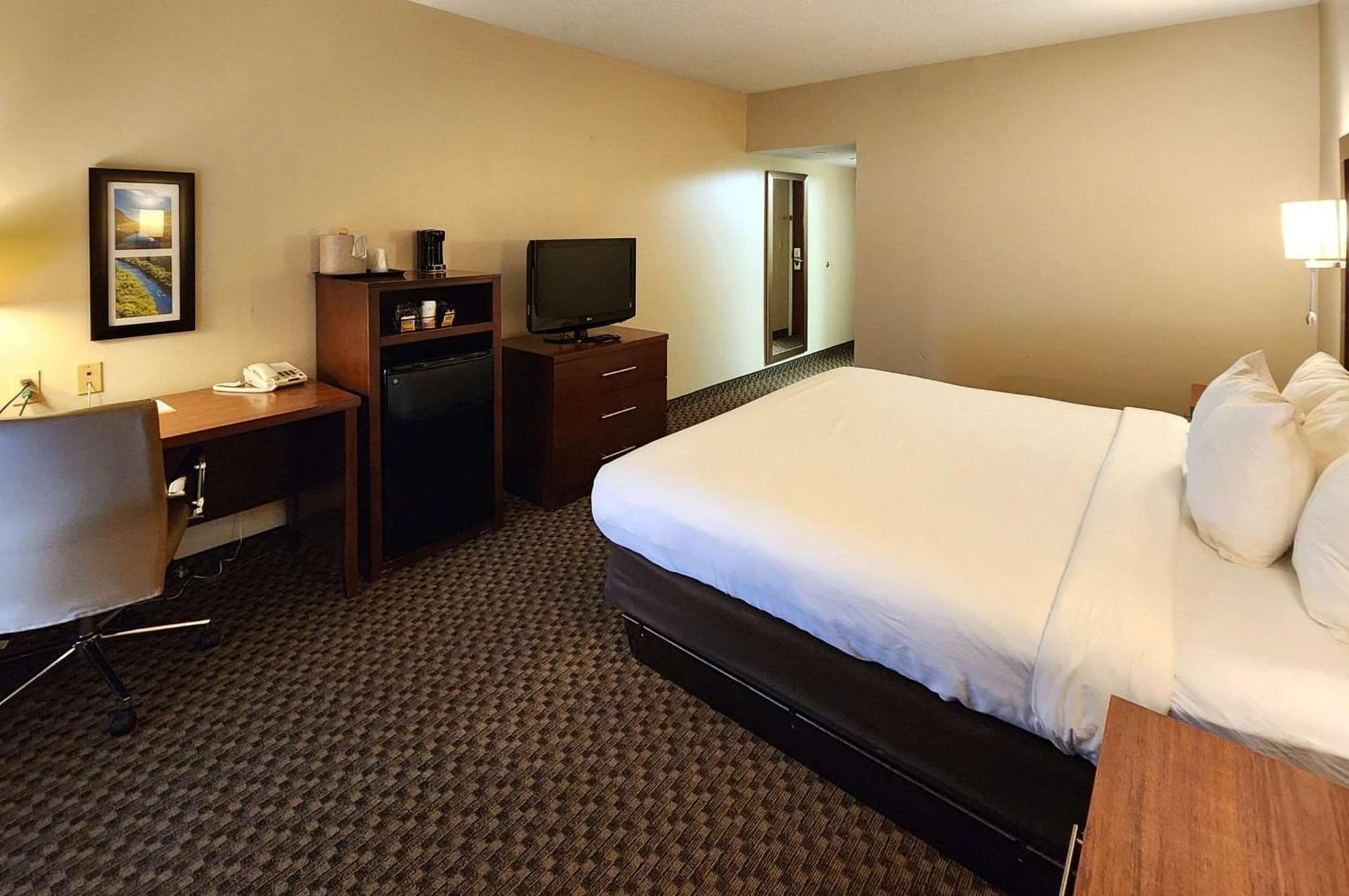 Comfort Inn & Suites Mount Pocono gallery photo in Mount Pocono, PA — image 8