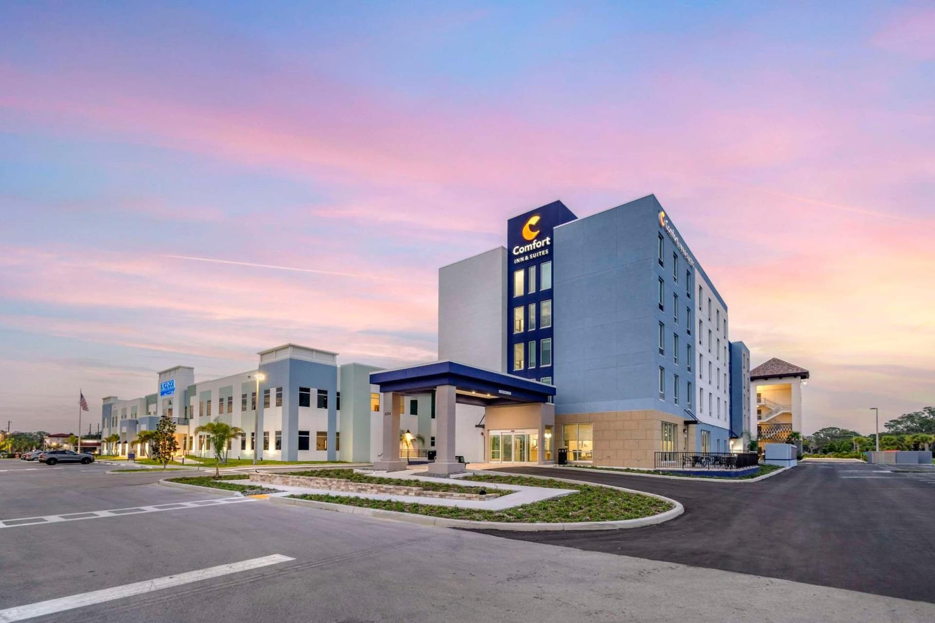 Comfort Inn & Suites New Port Richey Downtown District property views in New Port Richey, FL — gallery photo 3