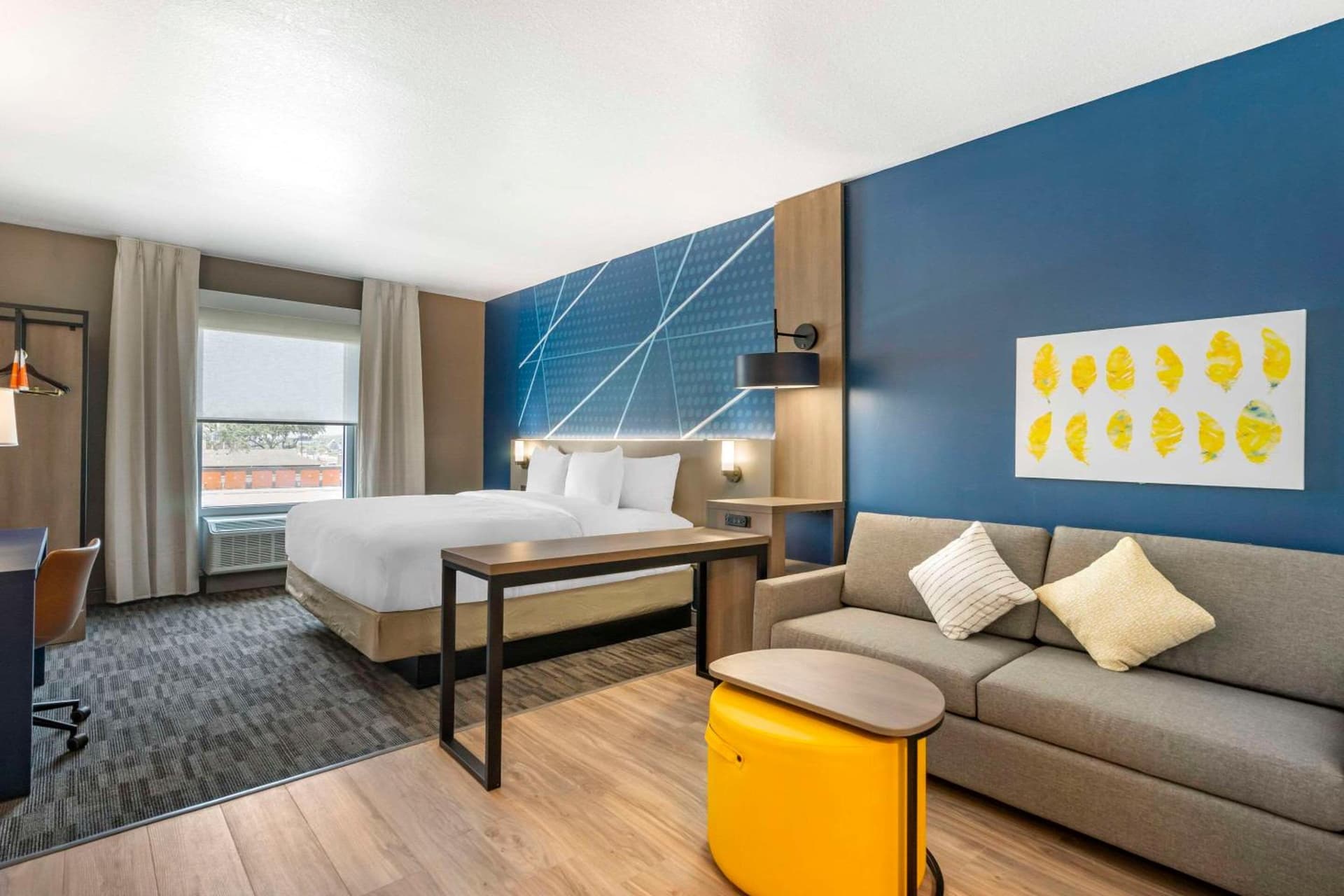 Comfort Inn & Suites New Port Richey Downtown District gallery photo in New Port Richey, FL — image 15