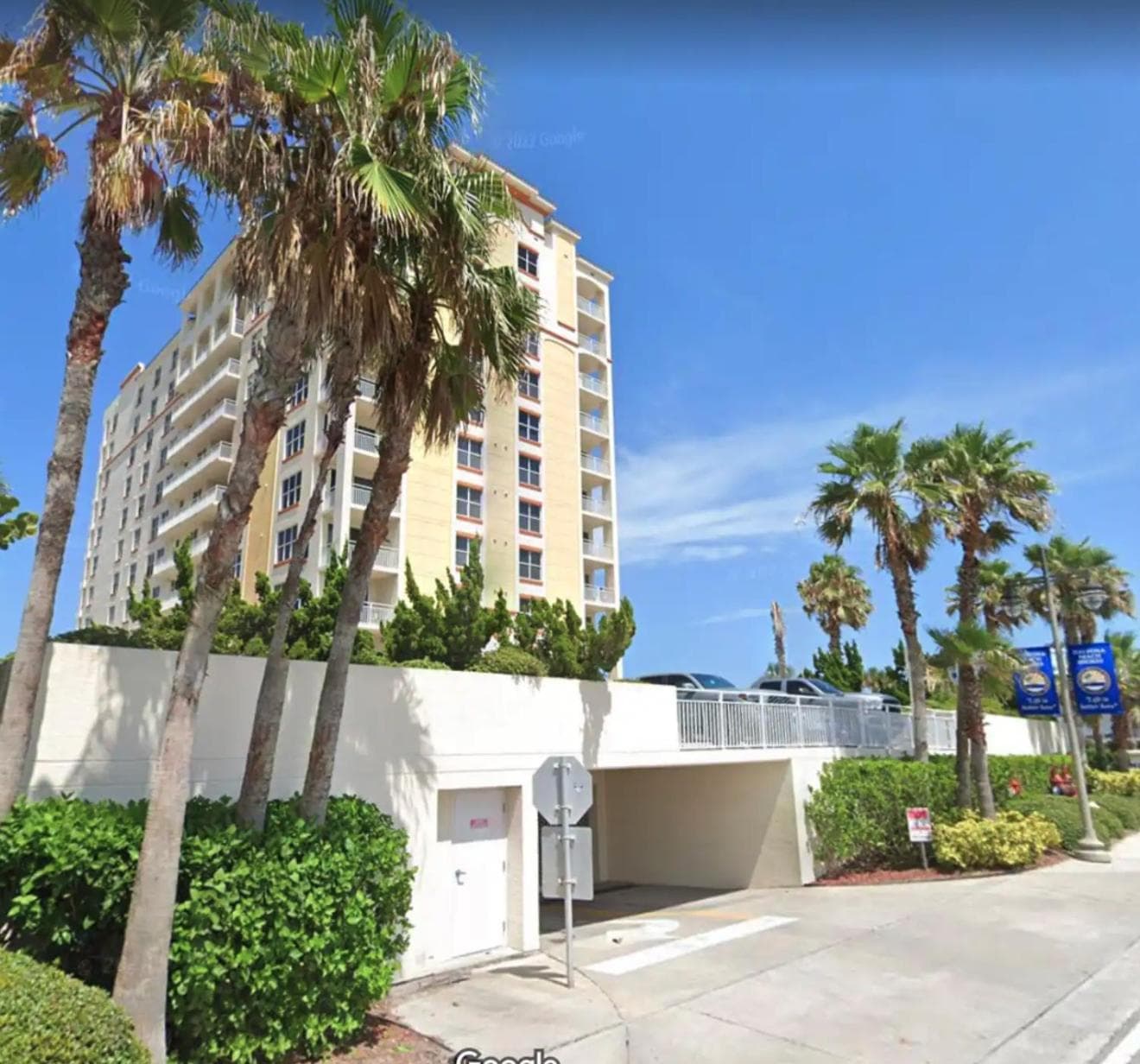 Opus Condominiums featured exterior or lobby in Daytona Beach Shores, FL — similar hotel