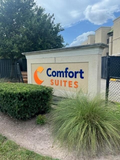 Comfort Suites Baton Rouge South I-10 gallery photo in Baton Rouge, LA — image 74