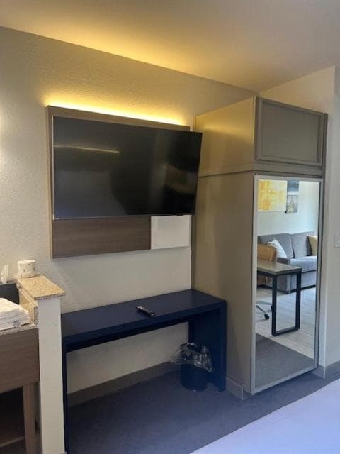 Comfort Suites Baton Rouge South I-10 gallery photo in Baton Rouge, LA — image 23