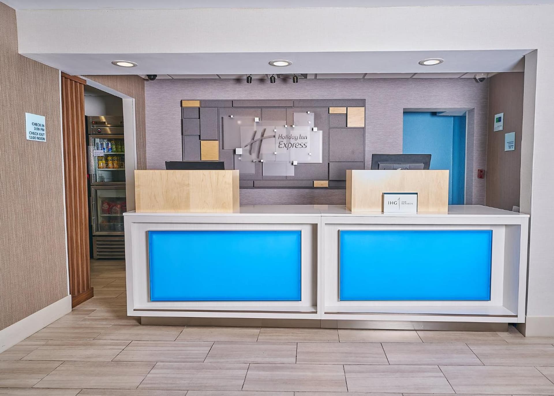 Holiday Inn Express Charleston-Civic Center by IHG gallery photo in Charleston, WV — image 39