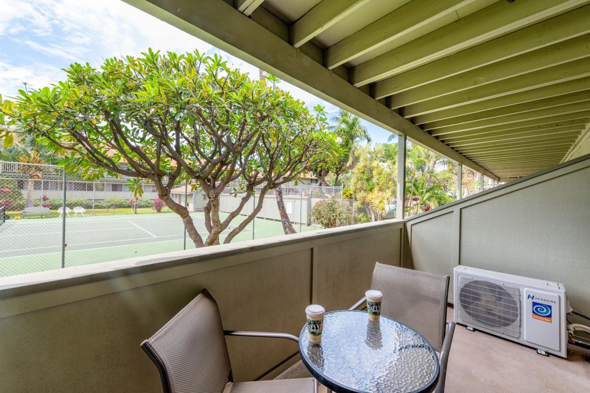 Walk to Beach! Pool, Hot Tub + AC Studio interior in Kihei, HI — gallery photo 2