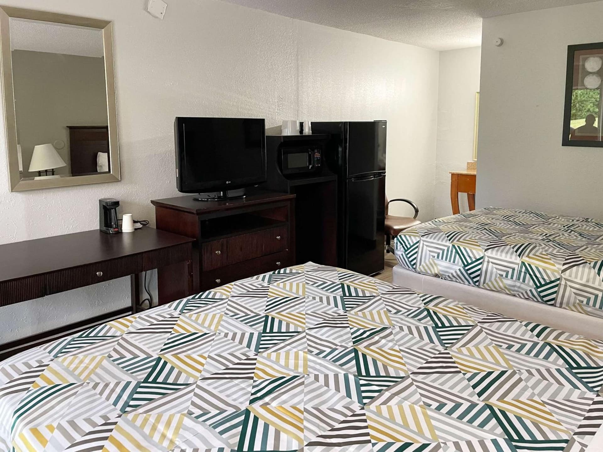 Motel 6 Wytheville VA property views in Wytheville, VA — gallery photo 3