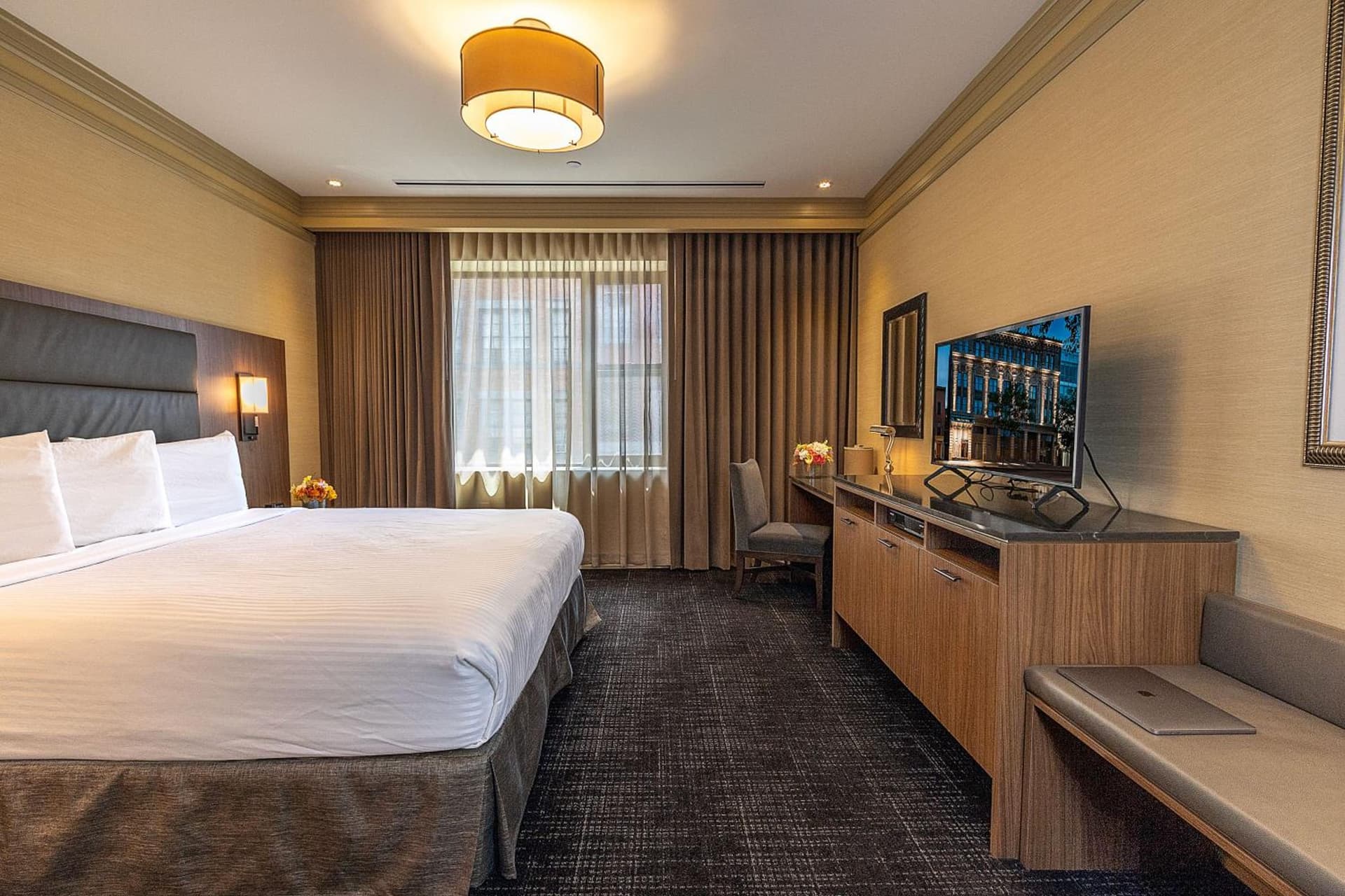 Opera House Hotel gallery photo in Bronx, NY — image 26