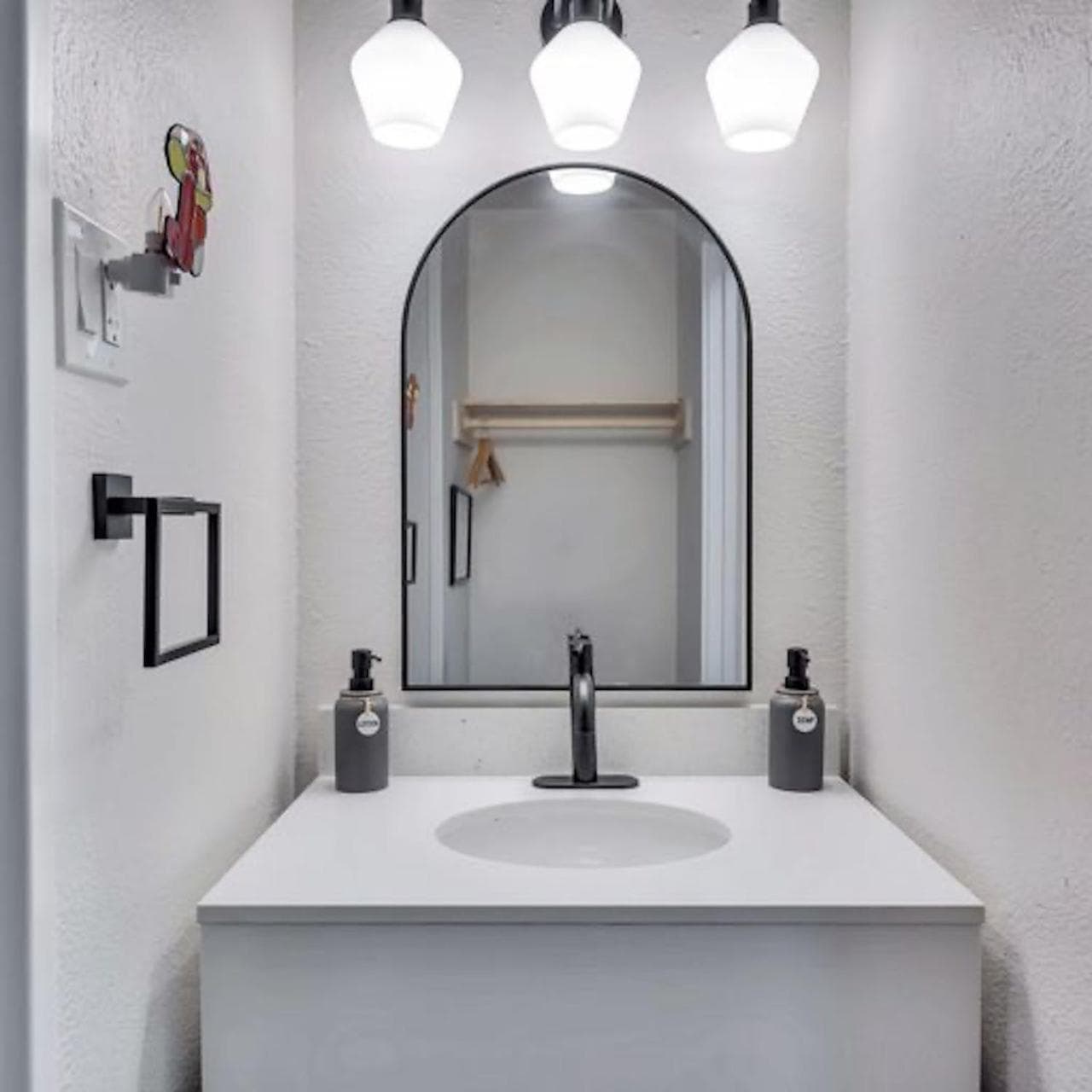 Hotel McCoy College Station - Art, Libations, Pool Society property views in College Station, TX — gallery photo 3