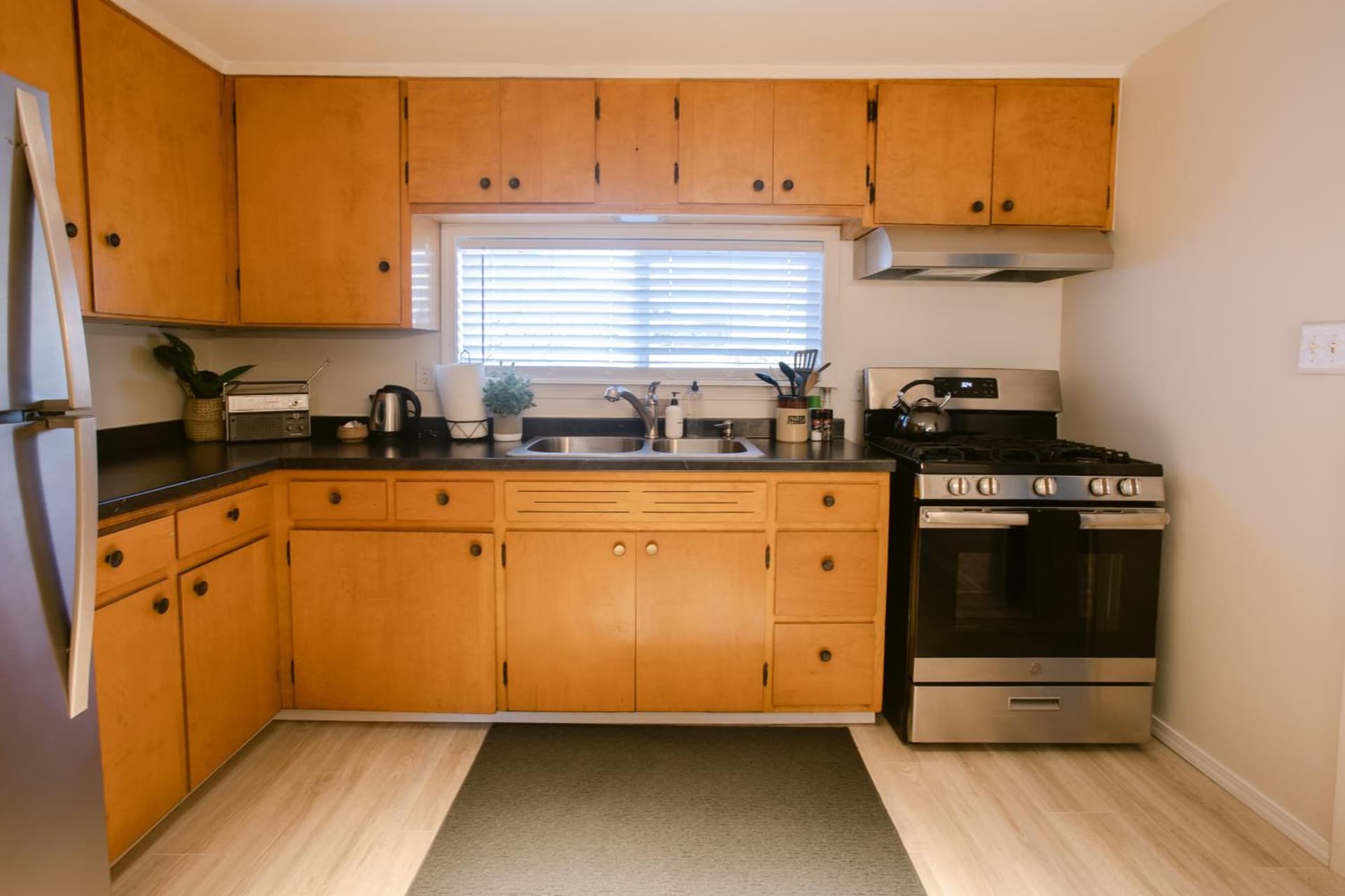 Waterfront River Apartments gallery photo in Rogue River, OR — image 183
