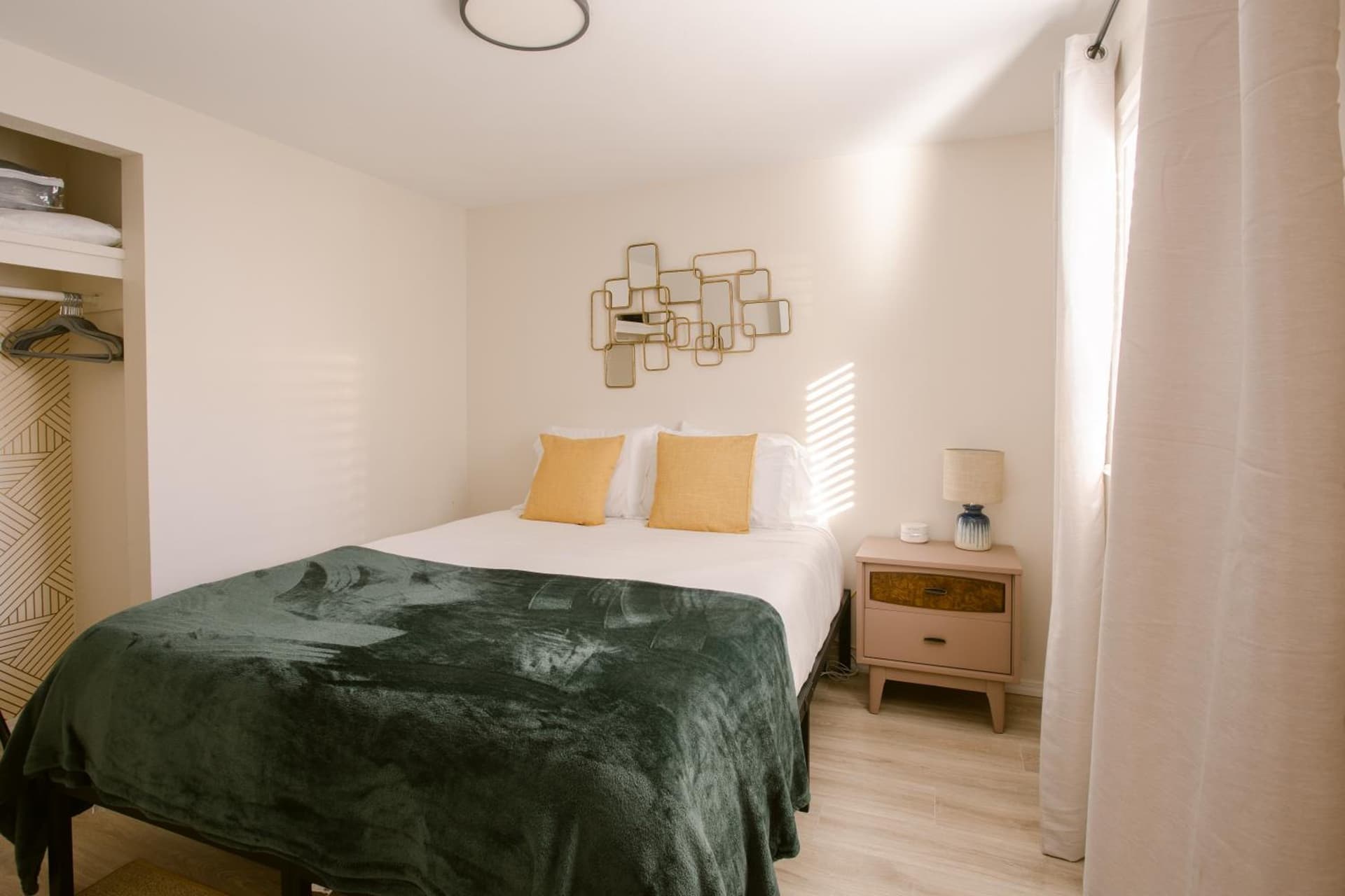 Waterfront River Apartments gallery photo in Rogue River, OR — image 45