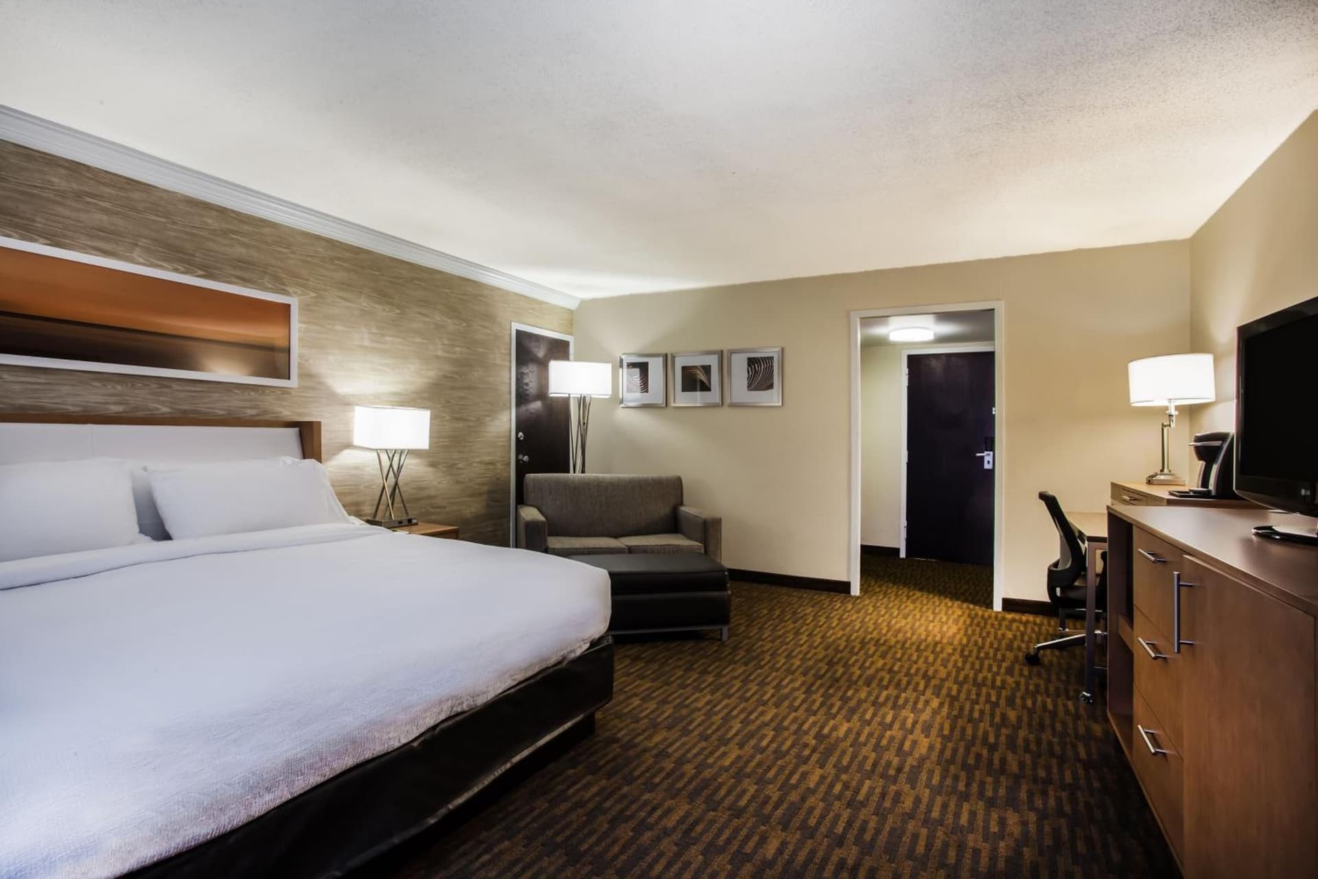 Holiday Inn Saratoga Springs by IHG gallery photo in Saratoga Springs, NY — image 6