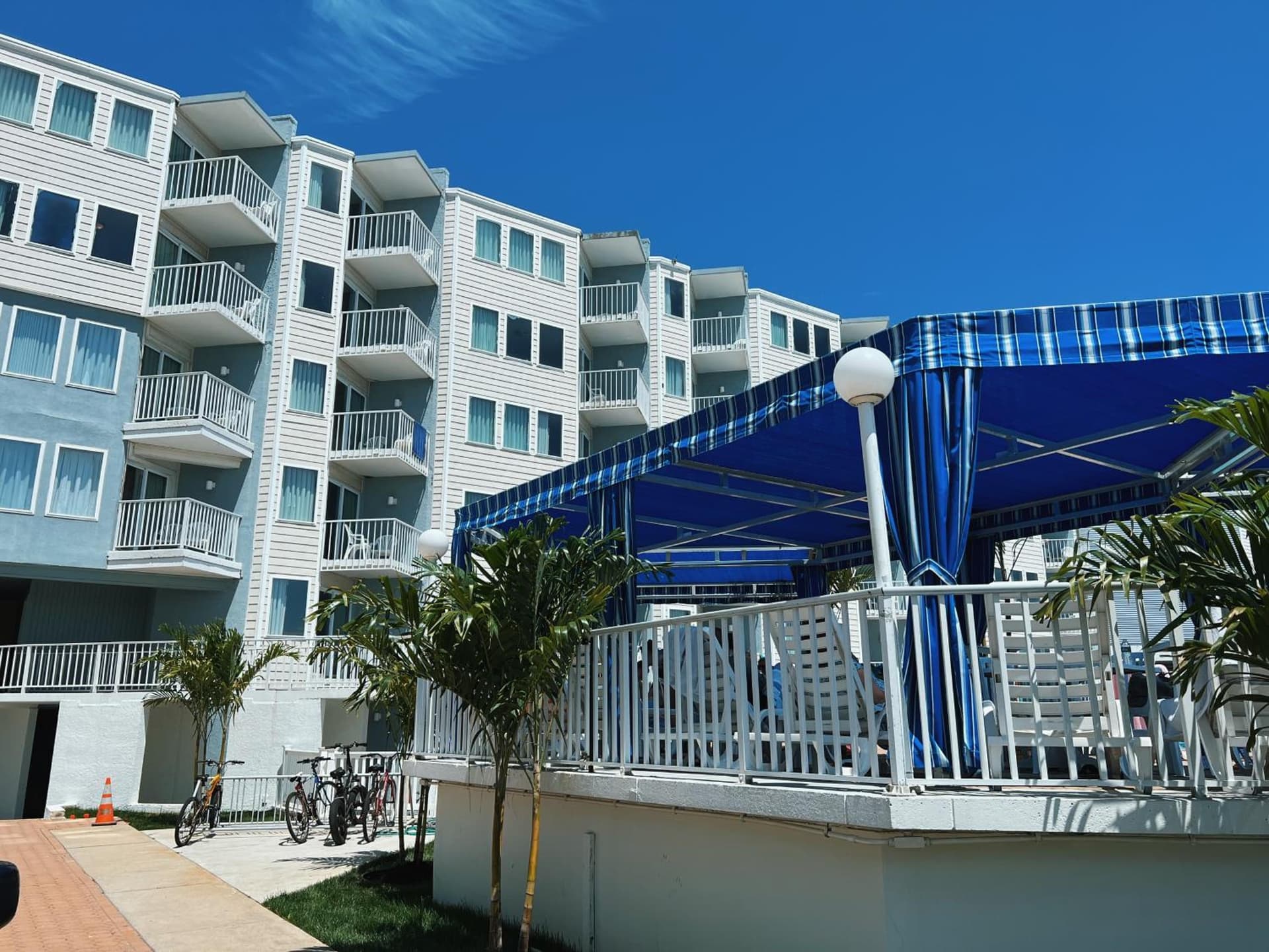 El Coronado Resort featured exterior or lobby in Wildwood Crest, NJ — similar hotel