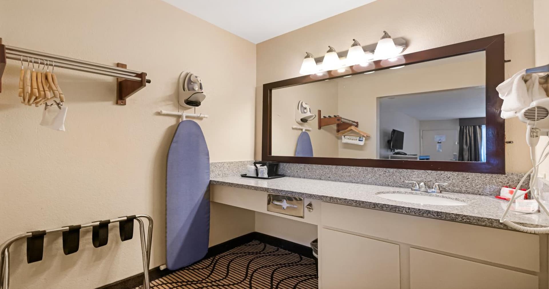 SureStay Plus Hotel by Best Western Sacramento North gallery photo in Sacramento, CA — image 32