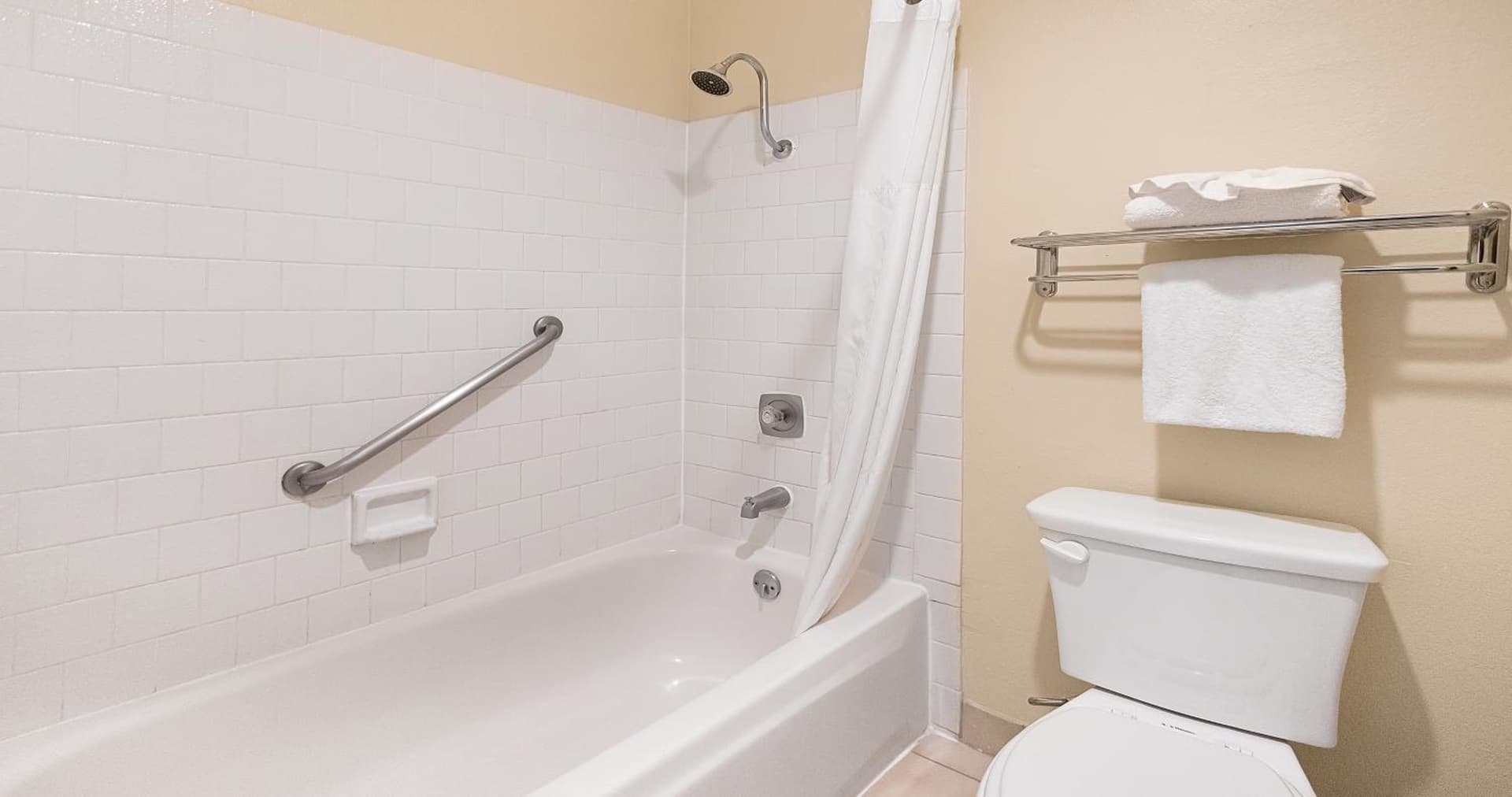SureStay Plus Hotel by Best Western Sacramento North gallery photo in Sacramento, CA — image 47