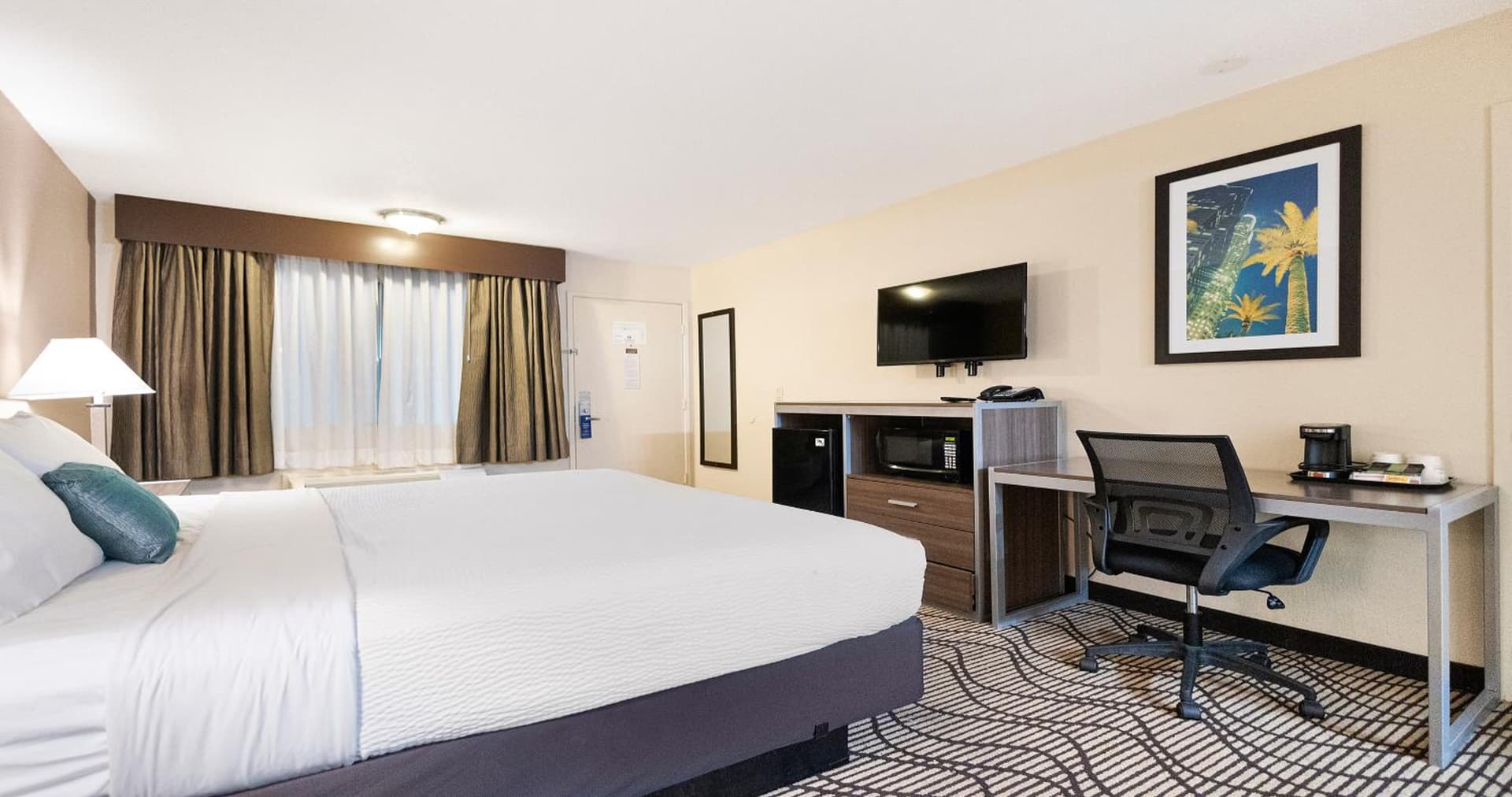 SureStay Plus Hotel by Best Western Sacramento North gallery photo in Sacramento, CA — image 25