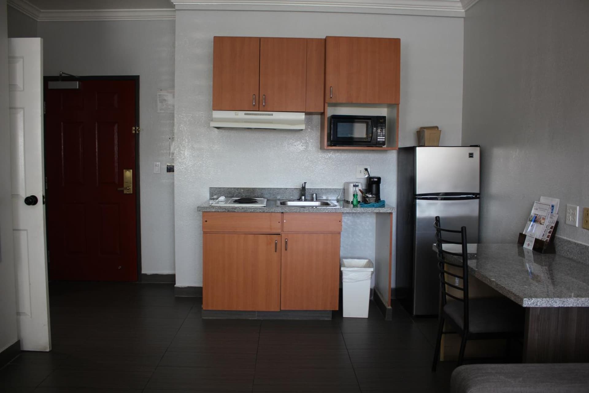 Rodeway Inn & Suites Hayward - Oakland South gallery photo in Hayward, CA — image 25