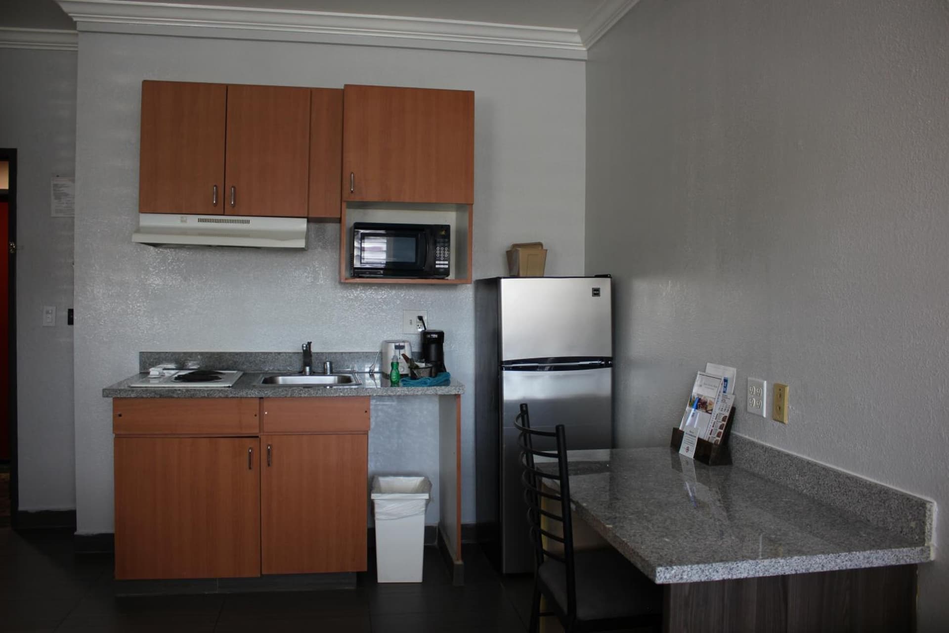Rodeway Inn & Suites Hayward - Oakland South gallery photo in Hayward, CA — image 38