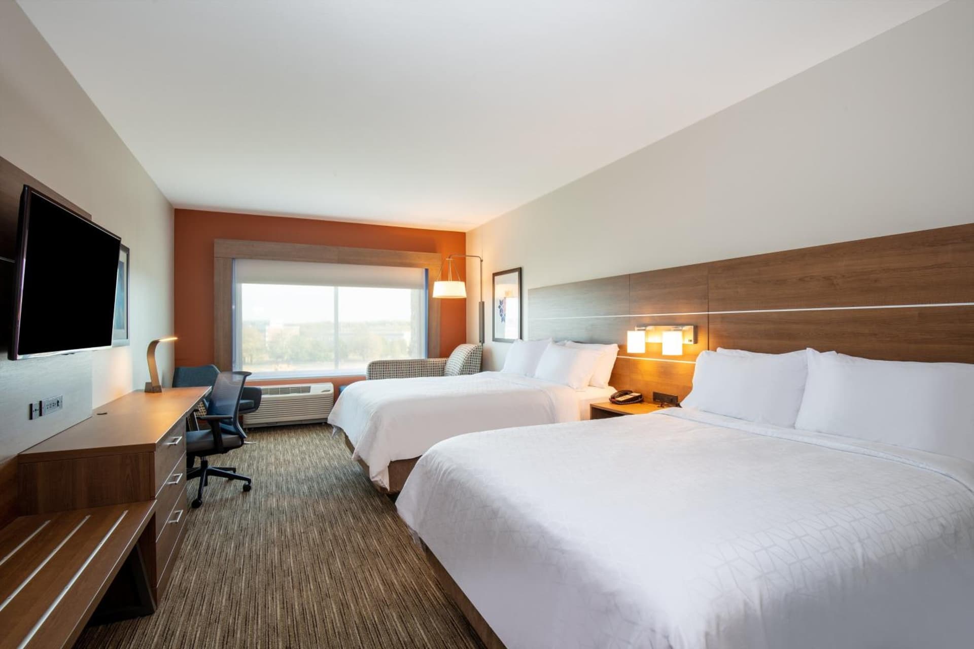 Holiday Inn Express & Suites - Beloit by IHG gallery photo in Beloit, WI — image 16