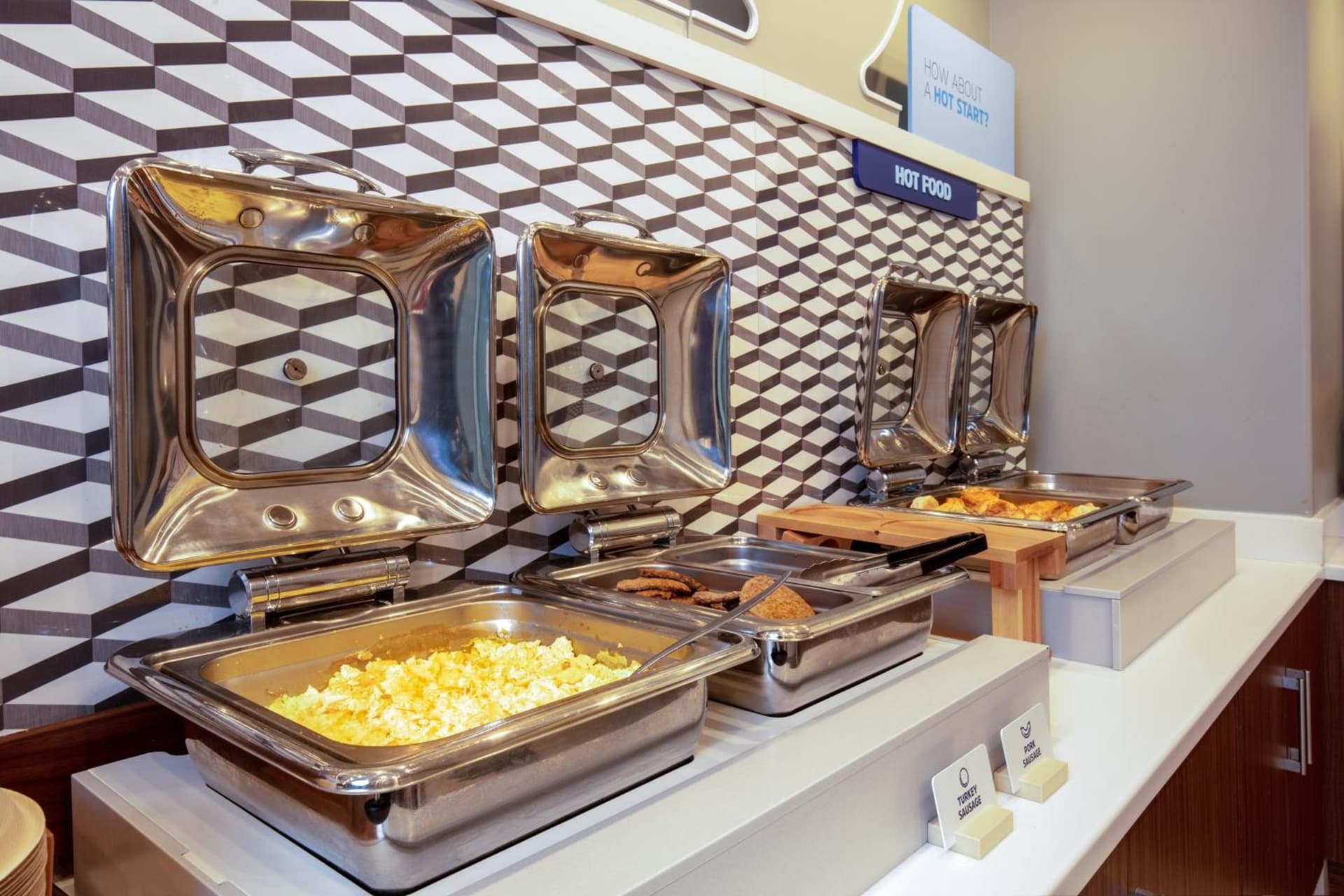 Holiday Inn Express & Suites - Beloit by IHG gallery photo in Beloit, WI — image 40