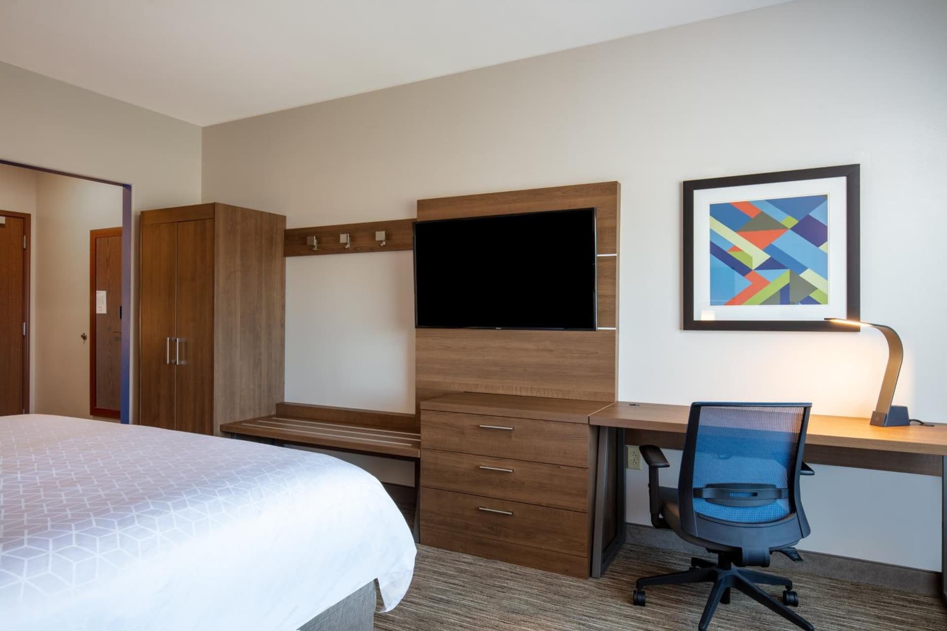 Holiday Inn Express & Suites - Beloit by IHG gallery photo in Beloit, WI — image 46