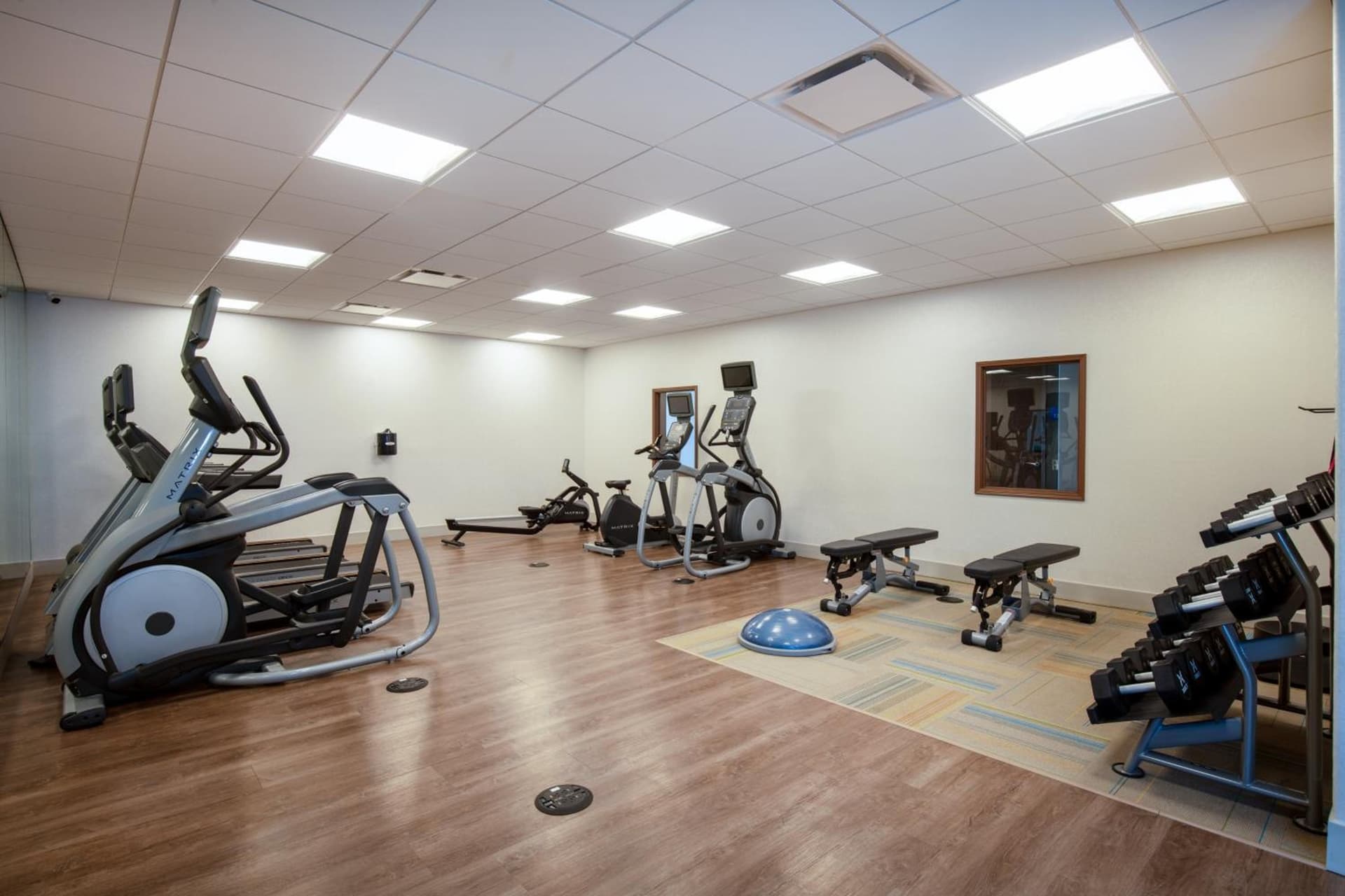 Holiday Inn Express & Suites - Beloit by IHG gallery photo in Beloit, WI — image 8