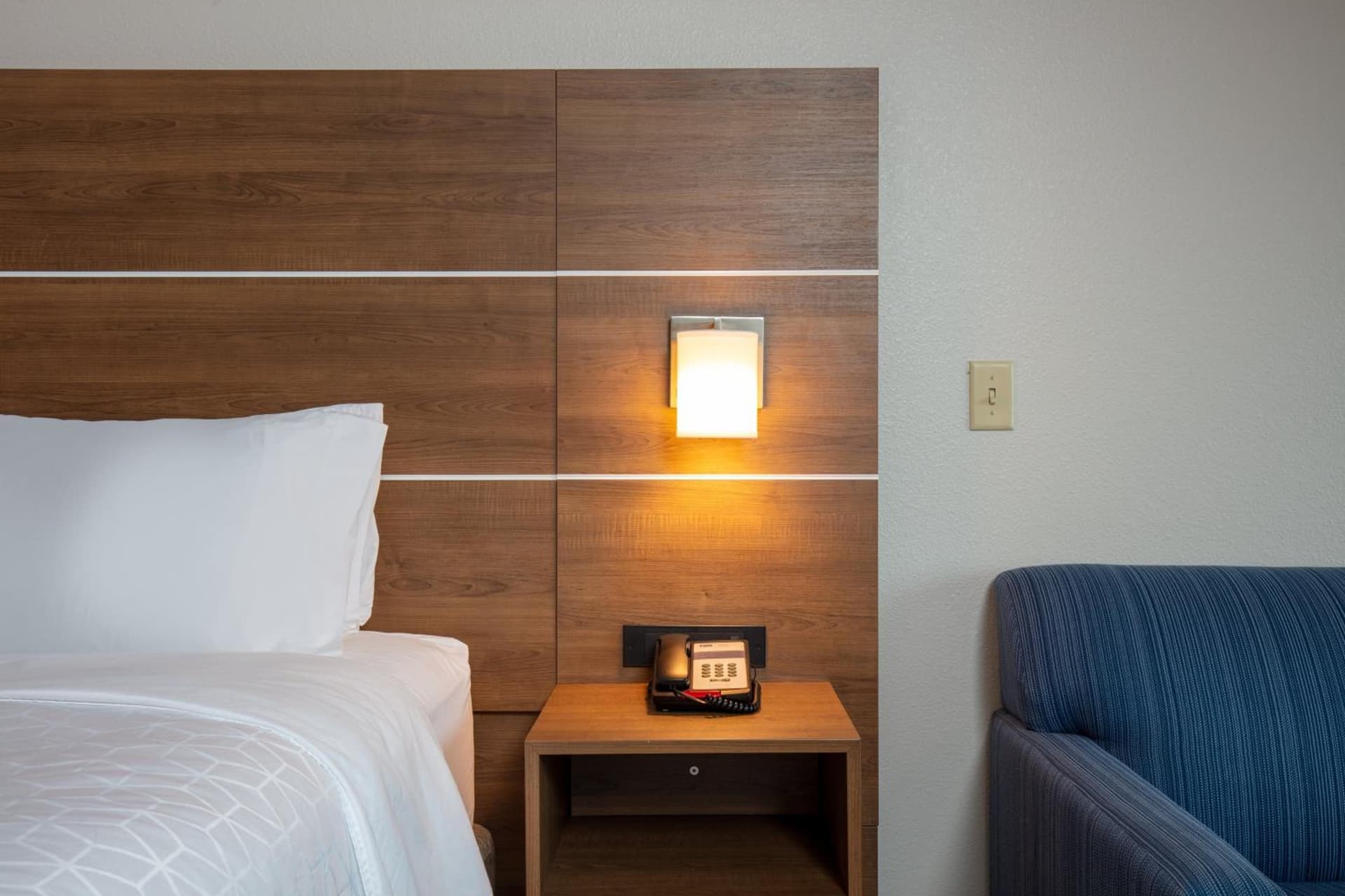 Holiday Inn Express & Suites - Beloit by IHG gallery photo in Beloit, WI — image 24