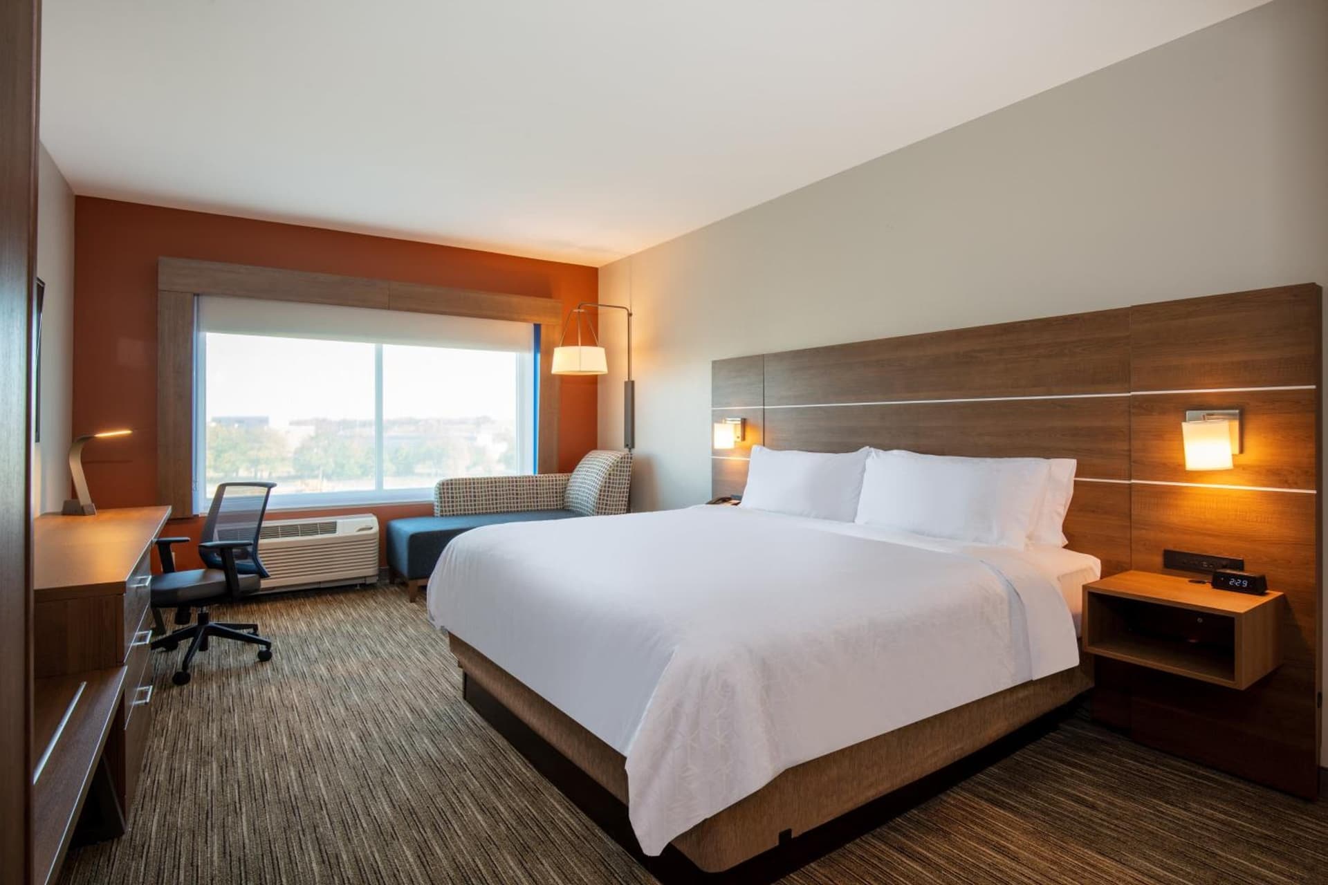 Holiday Inn Express & Suites - Beloit by IHG gallery photo in Beloit, WI — image 47