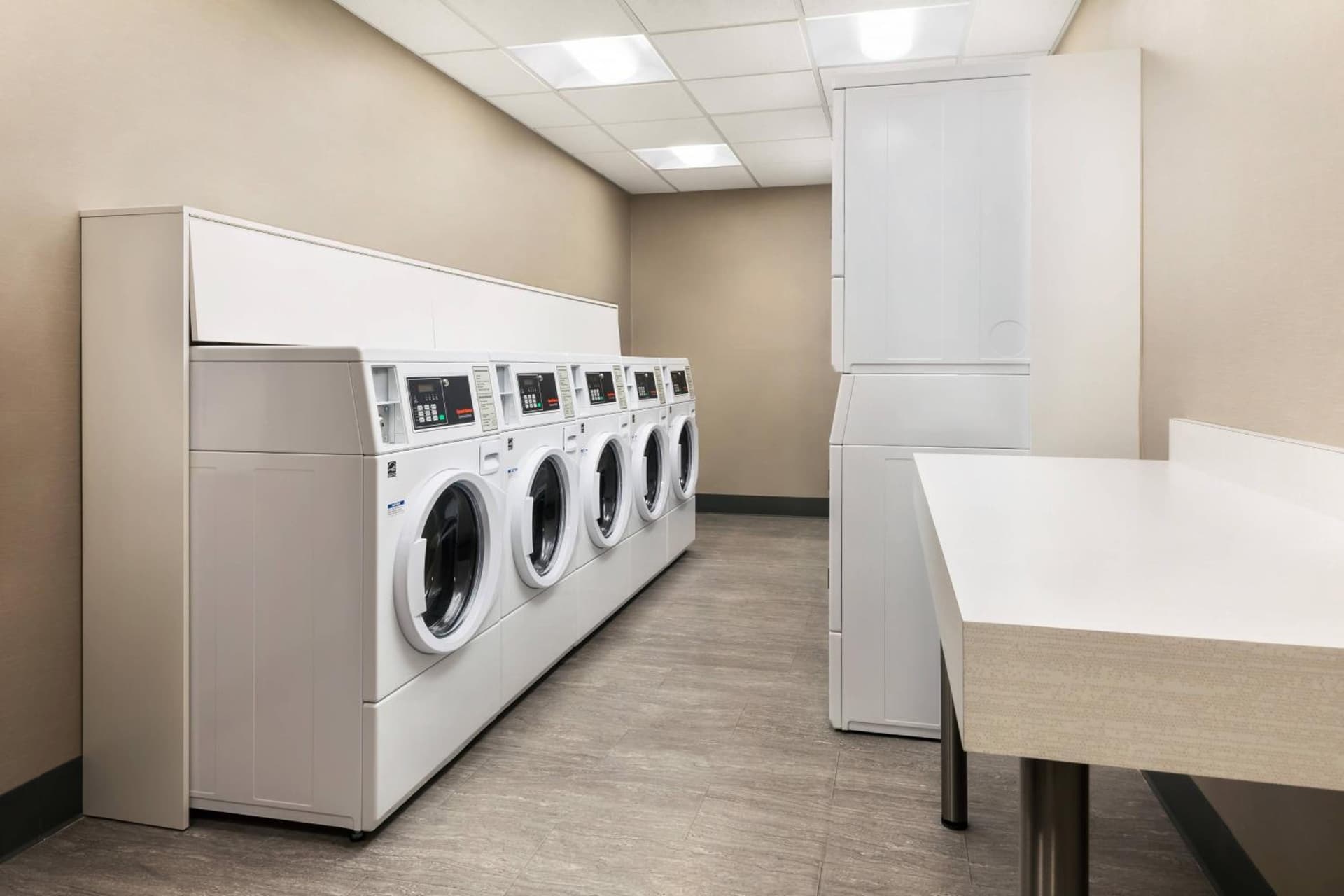 Residence Inn Long Island Garden City gallery photo in Garden City, NY — image 9
