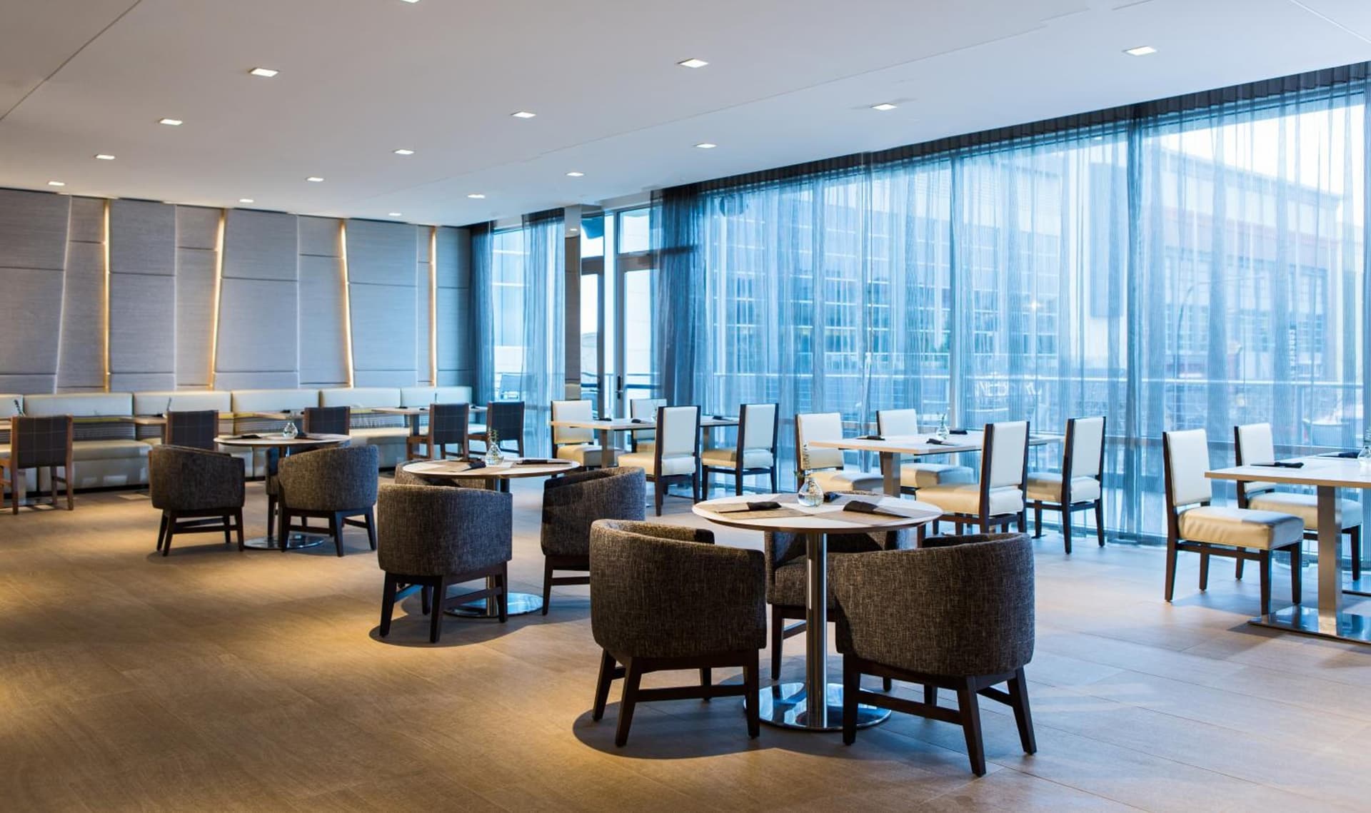 AC Hotel Cincinnati at Liberty Center gallery photo in West Chester, OH — image 7