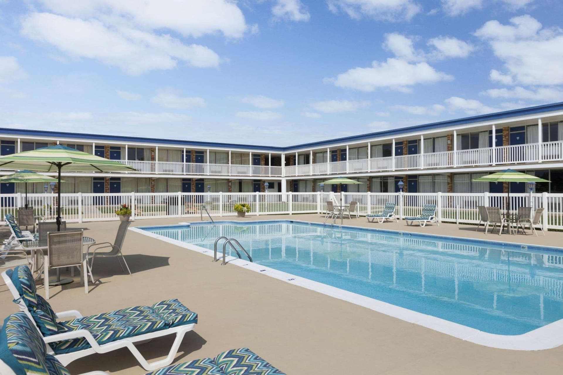 Days Inn by Wyndham Waynesboro property views in Waynesboro, VA — gallery photo 3