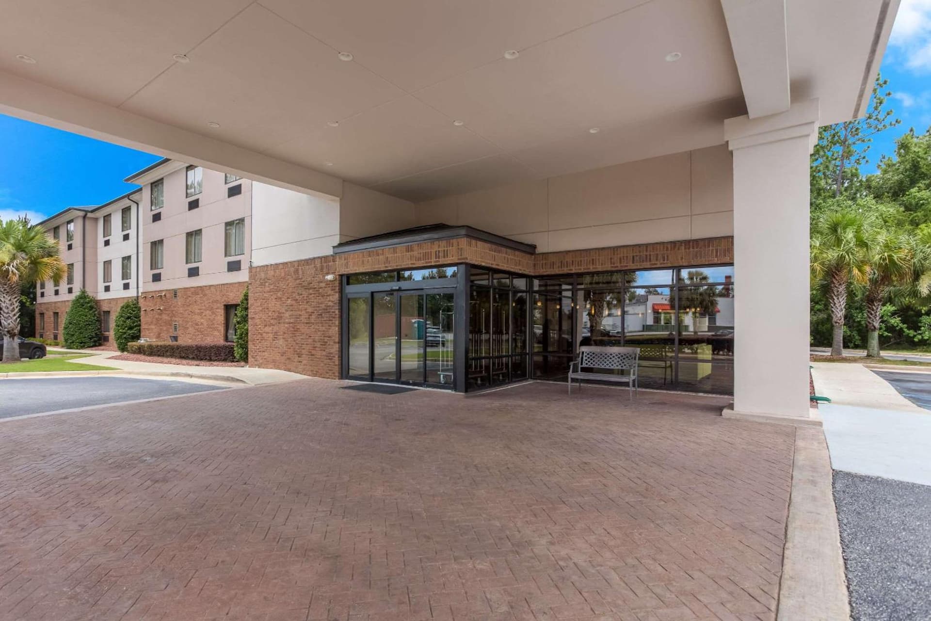 Comfort Suites Saraland - North Mobile interior in Saraland, AL — gallery photo 2