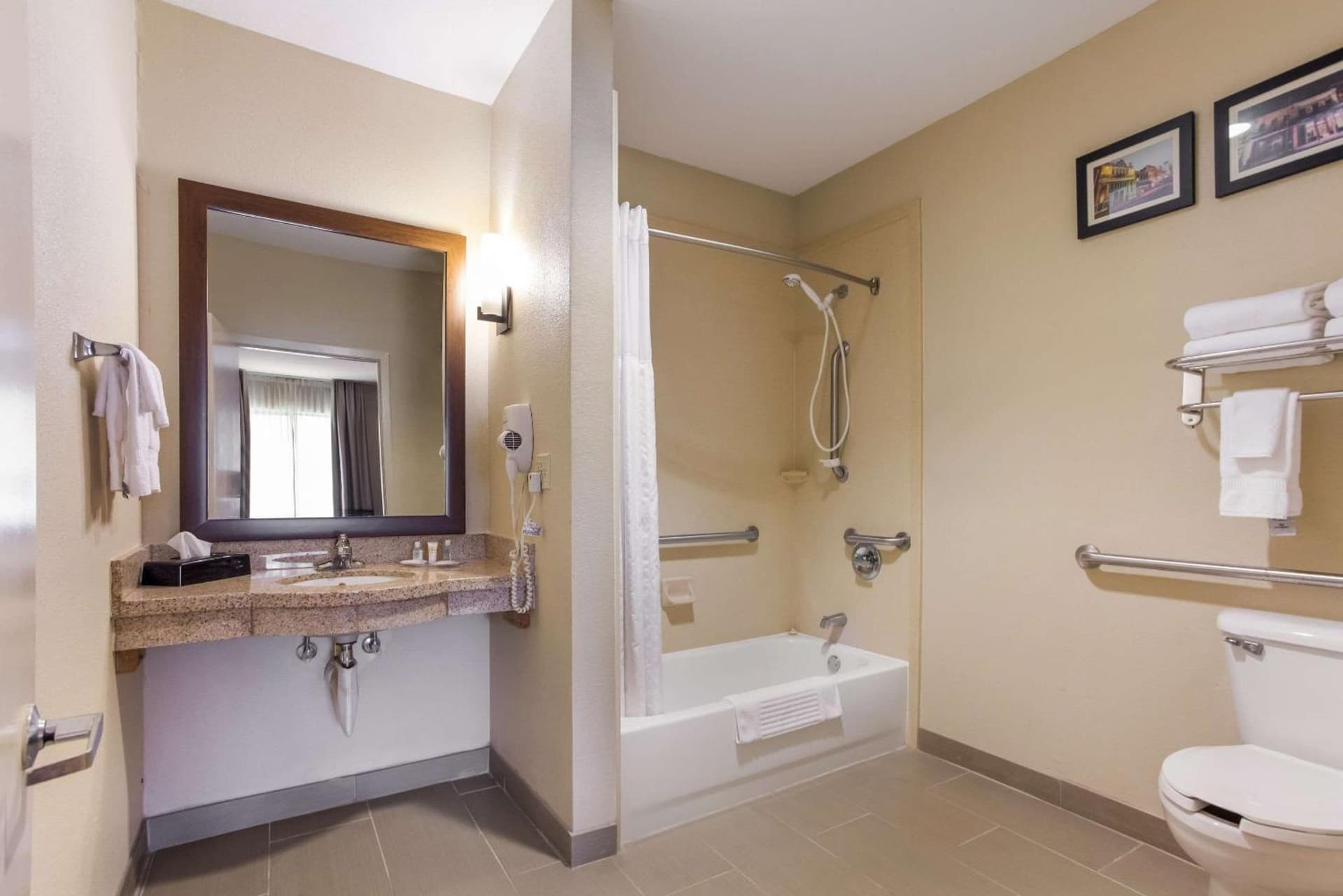 Comfort Suites Saraland - North Mobile gallery photo in Saraland, AL — image 7