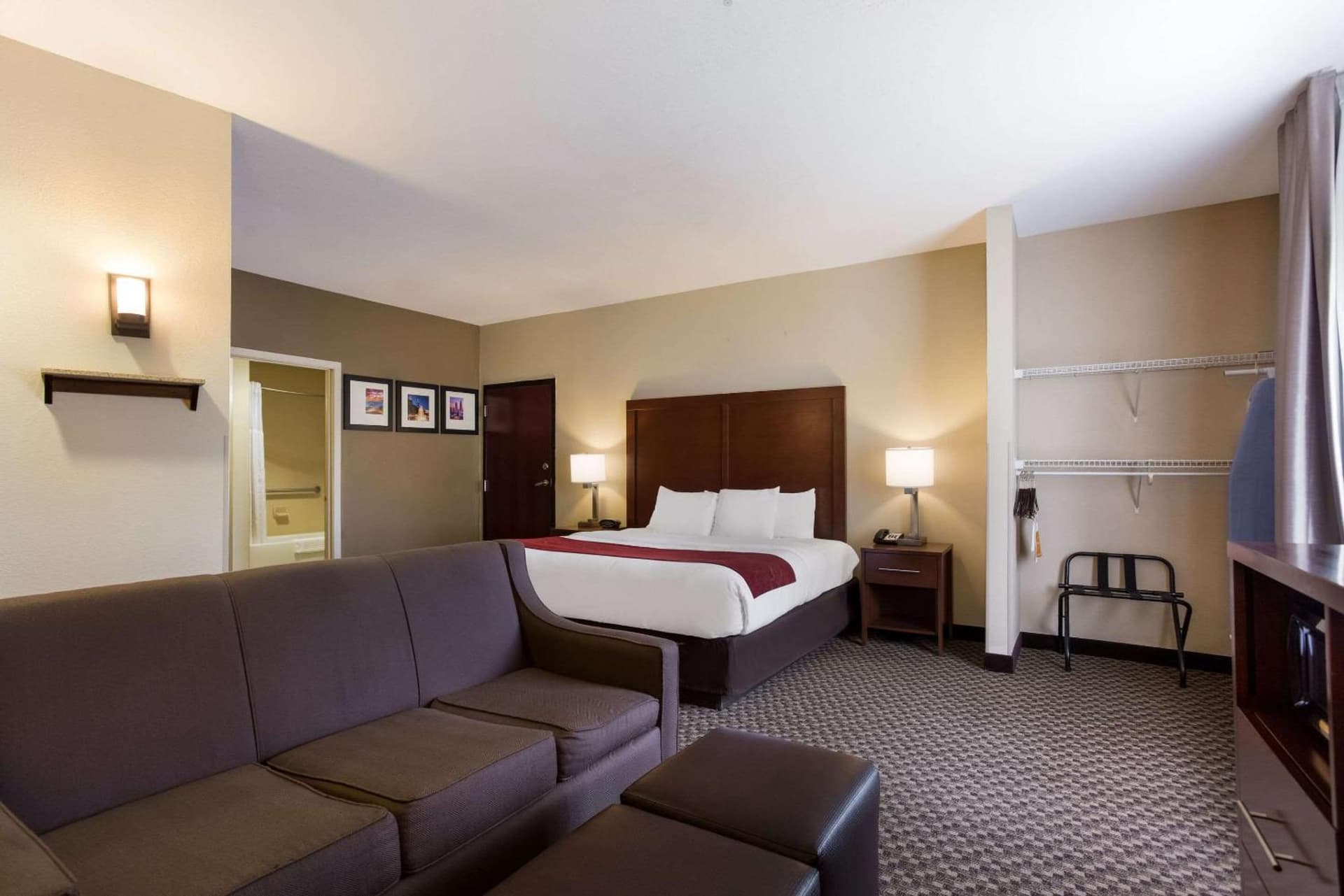 Comfort Suites Saraland - North Mobile interior in Saraland, AL — gallery photo 2