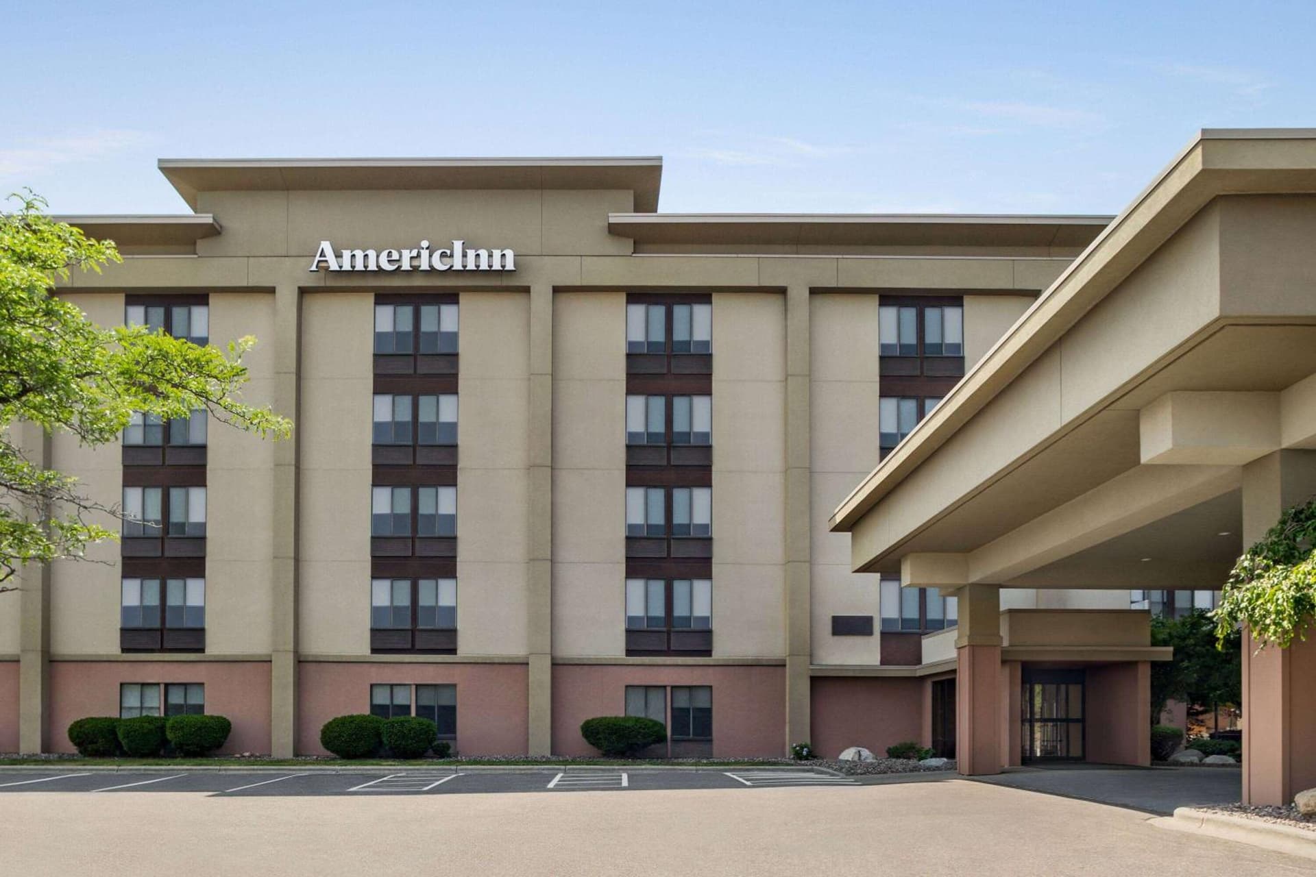 AmericInn by Wyndham Madison West property views in Madison, WI — gallery photo 3