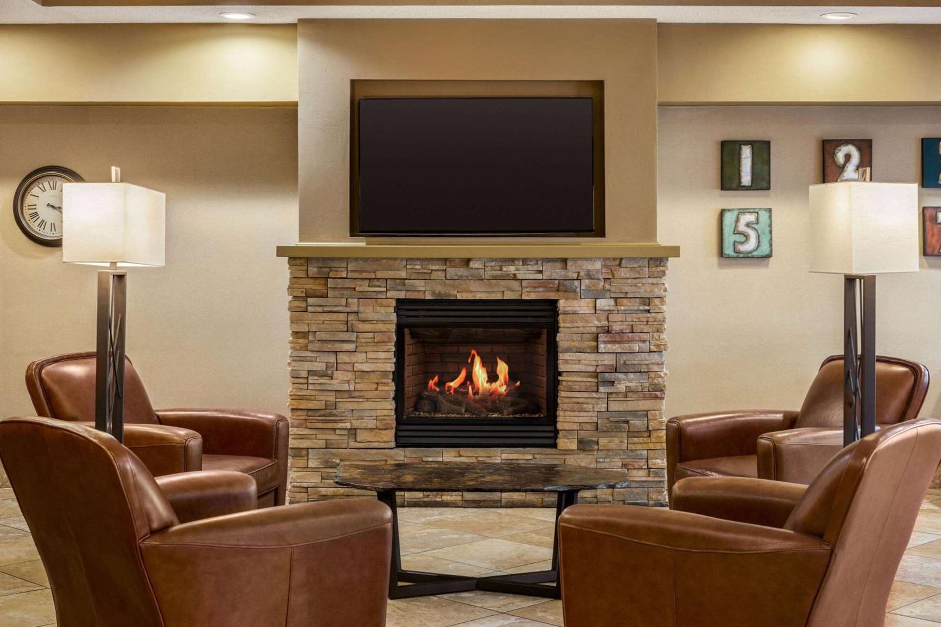 AmericInn by Wyndham Madison West gallery photo in Madison, WI — image 36