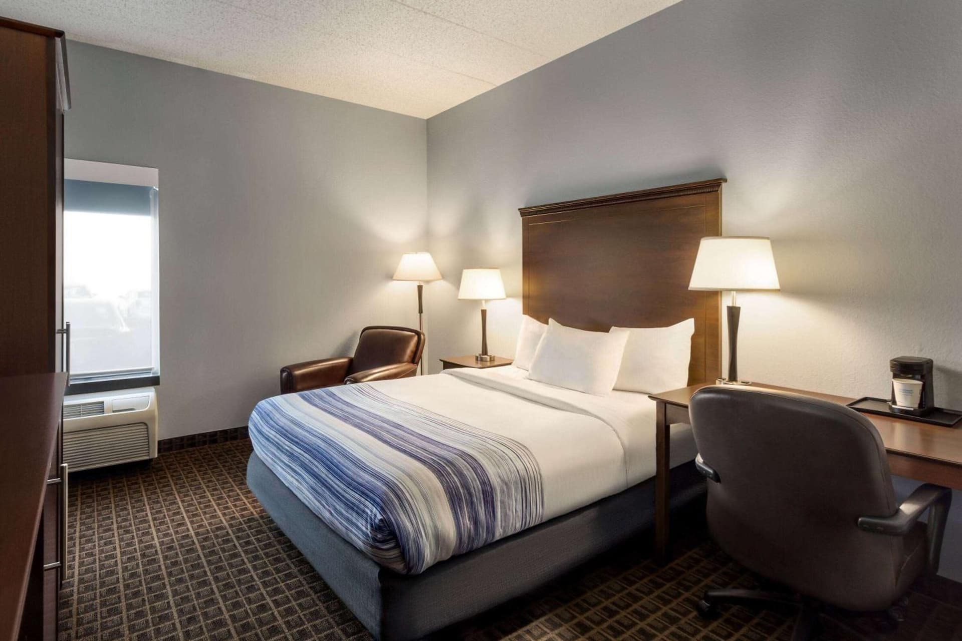 AmericInn by Wyndham Madison West gallery photo in Madison, WI — image 53