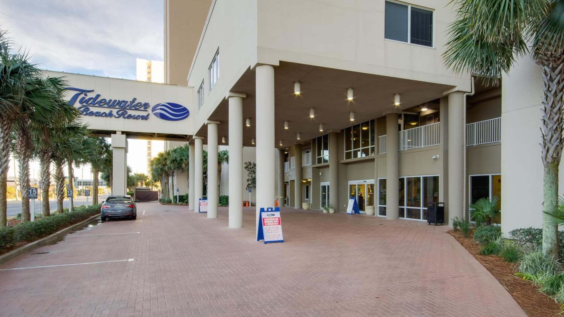 Tidewater Beach Resort 2413 - In With The Tide interior in Panama City Beach, FL — gallery photo 2