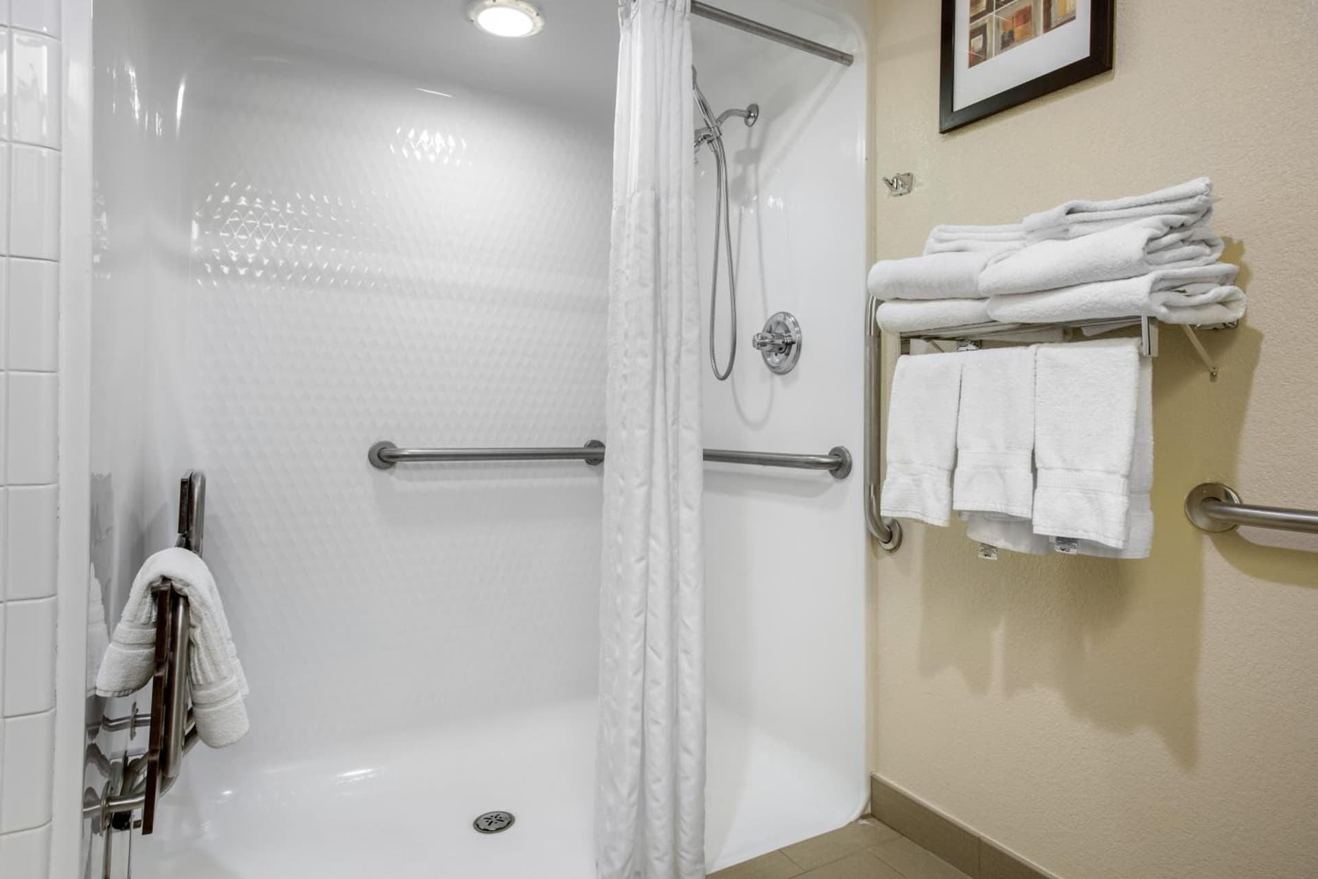 Comfort Suites Lafayette University Area gallery photo in Lafayette, IN — image 7