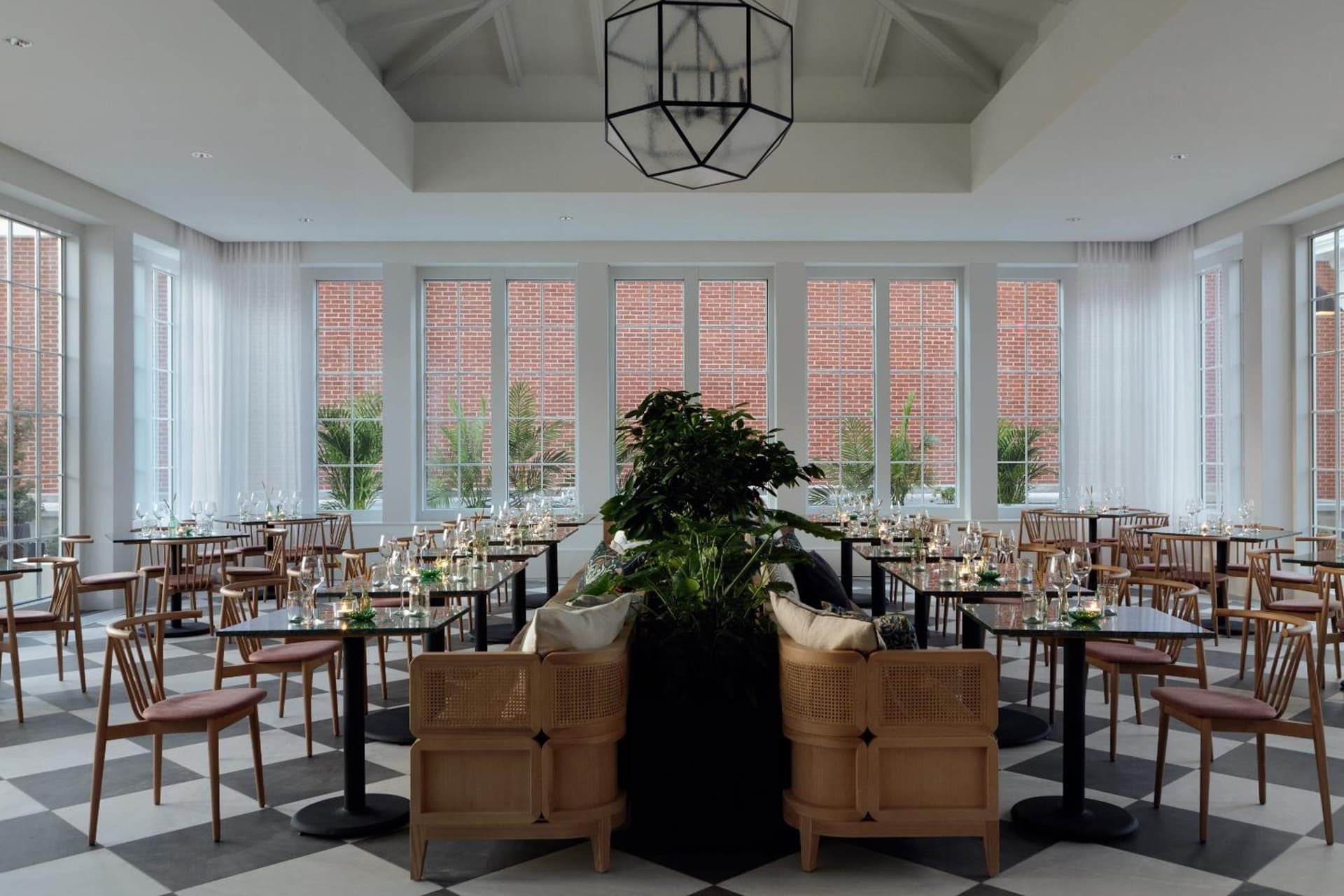 Kimpton - The Forum Hotel by IHG gallery photo in Charlottesville, VA — image 111