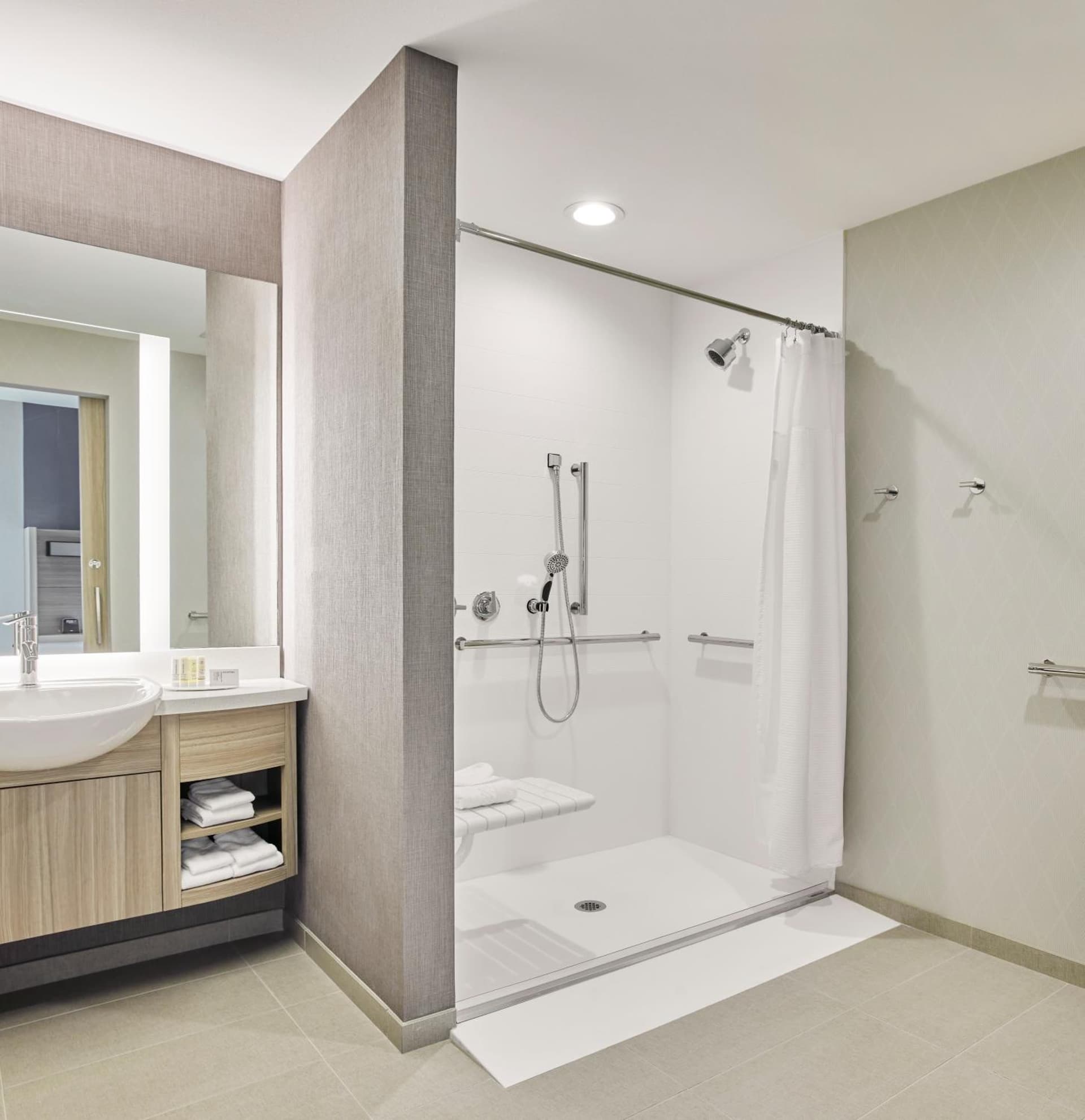 SpringHill Suites by Marriott Chicago Chinatown gallery photo in Chicago, IL — image 61