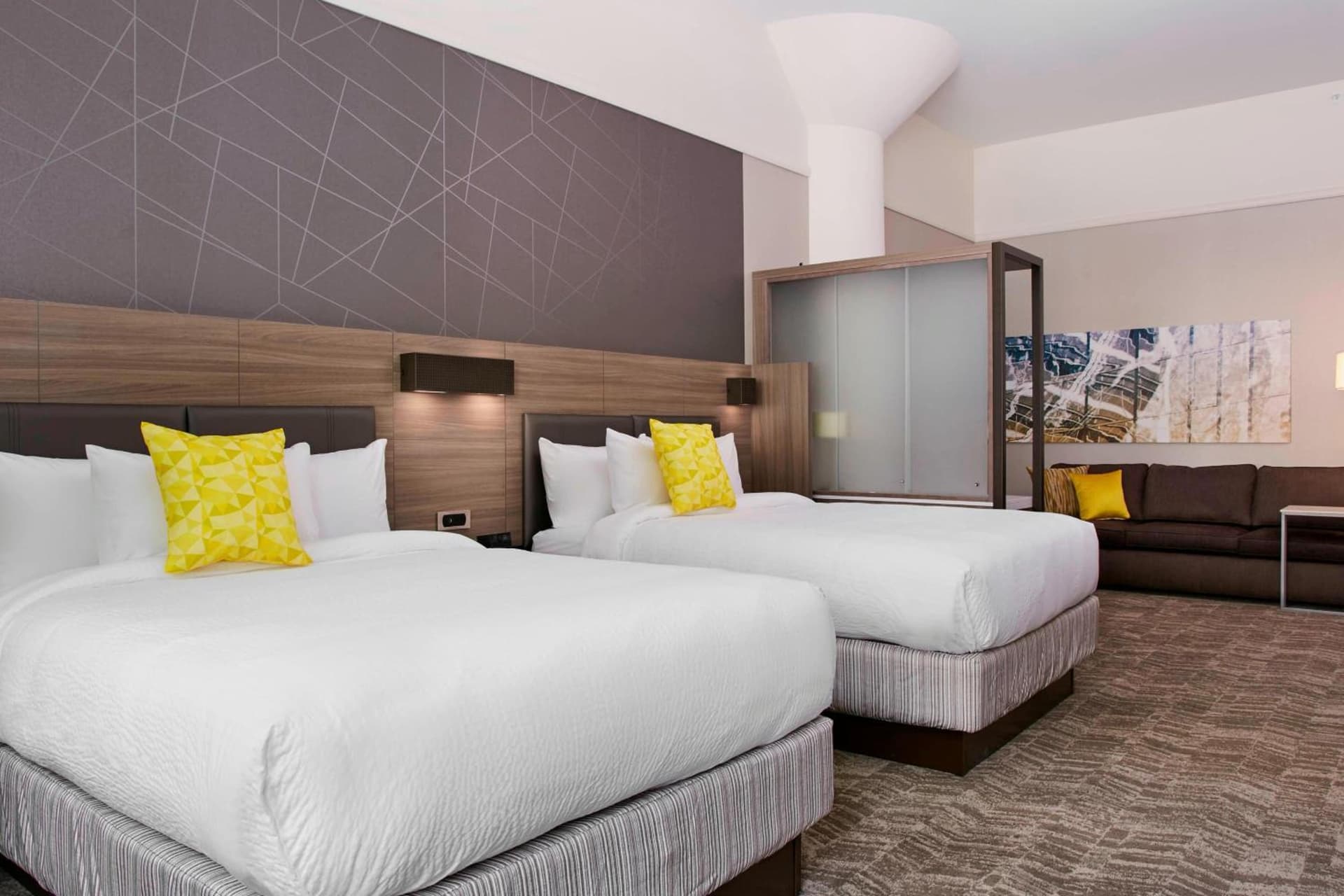 SpringHill Suites by Marriott Milwaukee Downtown gallery photo in Milwaukee, WI — image 24
