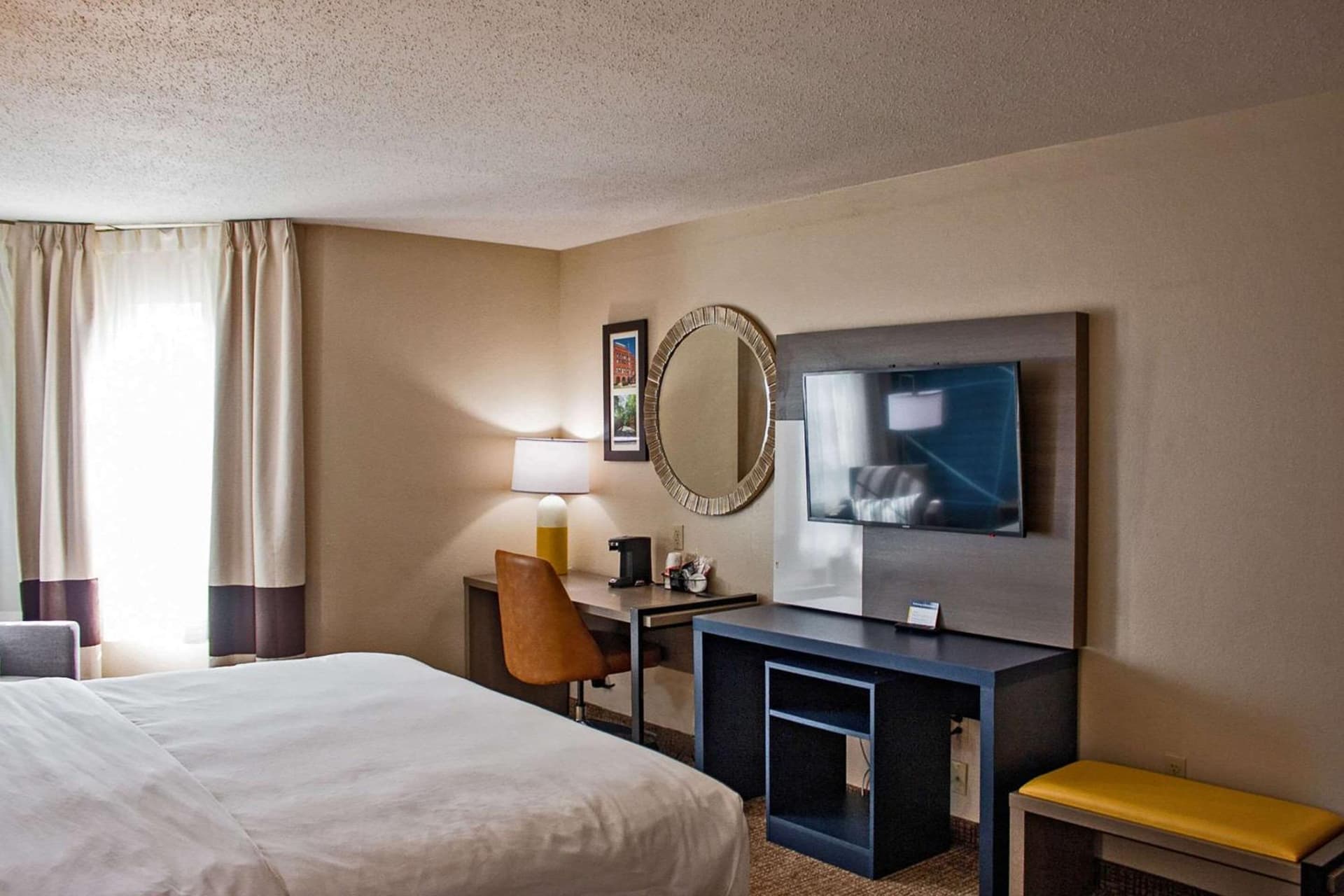 Comfort Inn & Suites Geneva- West Chicago gallery photo in Geneva, IL — image 4