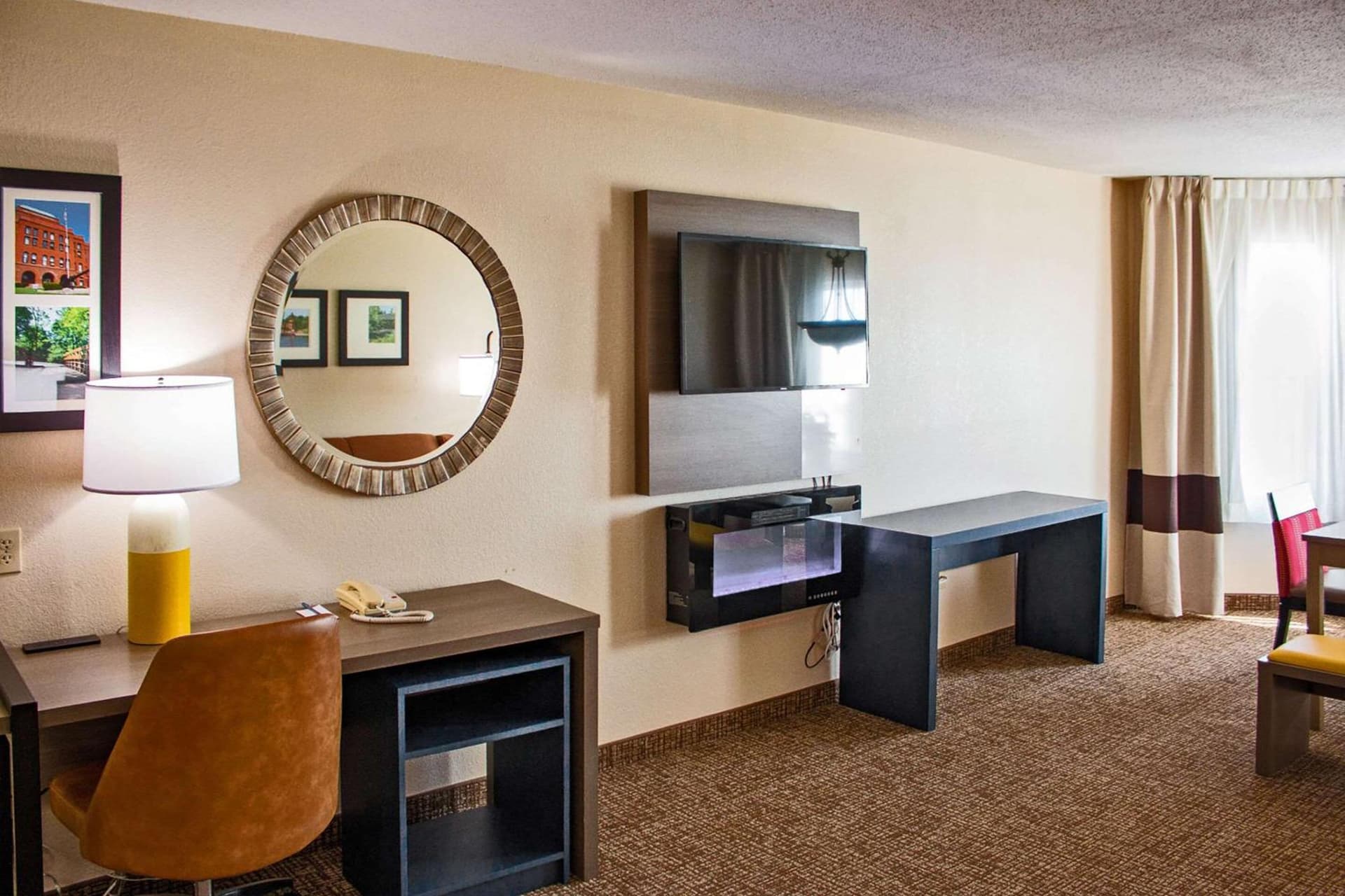 Comfort Inn & Suites Geneva- West Chicago gallery photo in Geneva, IL — image 67