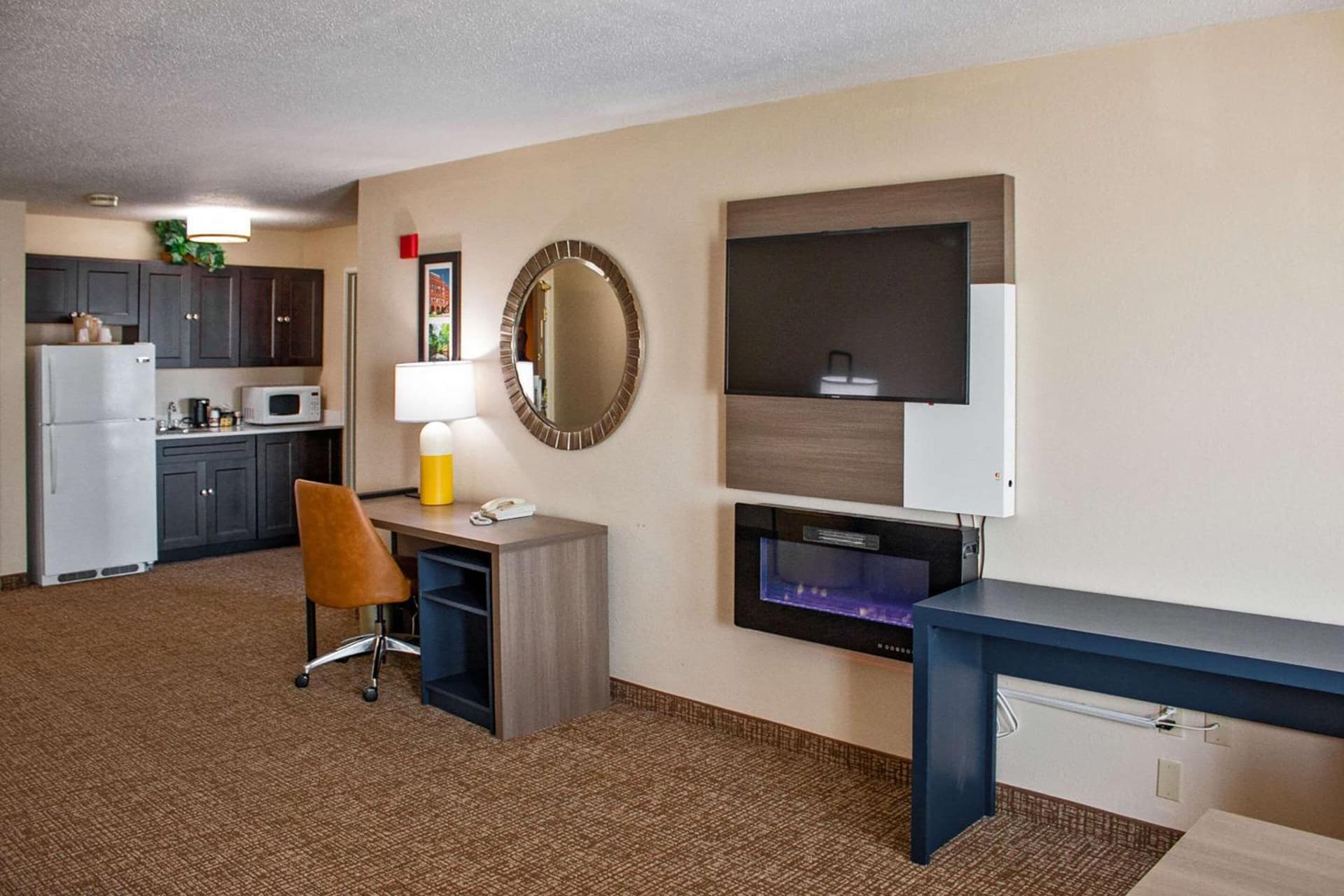 Comfort Inn & Suites Geneva- West Chicago gallery photo in Geneva, IL — image 45