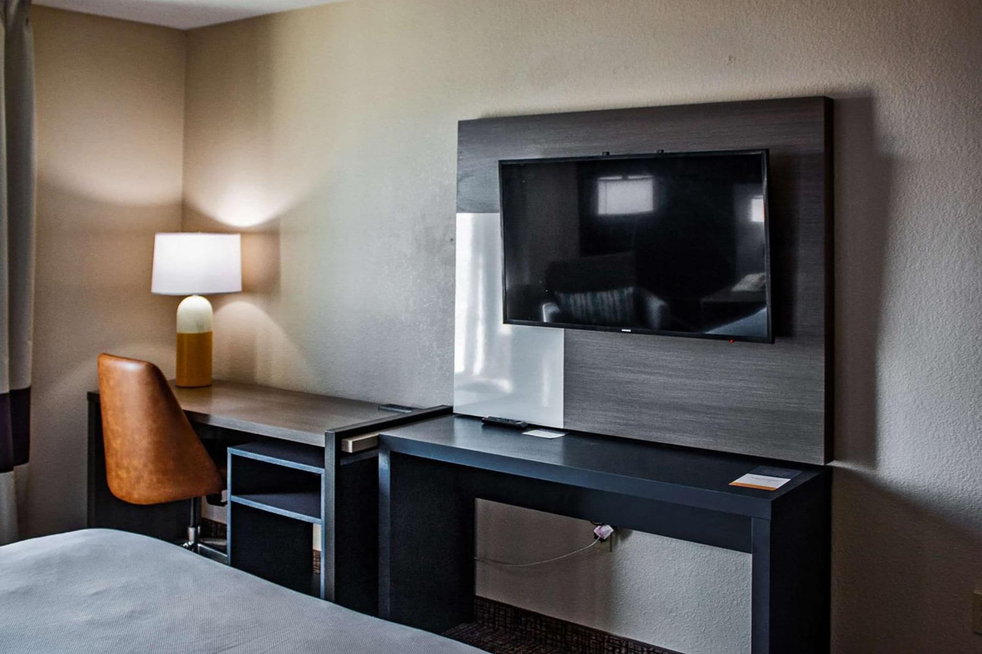 Comfort Inn & Suites Geneva- West Chicago gallery photo in Geneva, IL — image 16