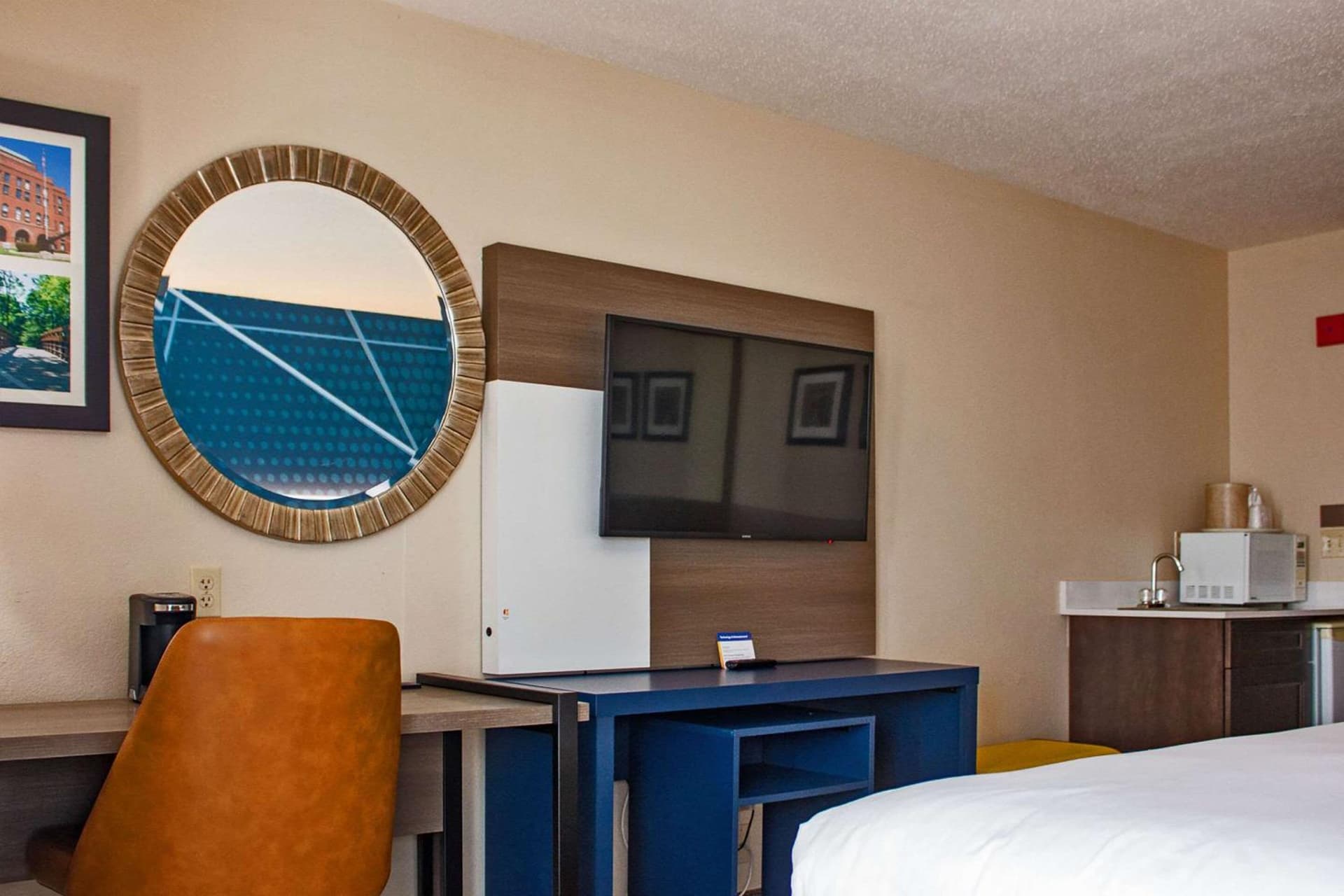 Comfort Inn & Suites Geneva- West Chicago gallery photo in Geneva, IL — image 12